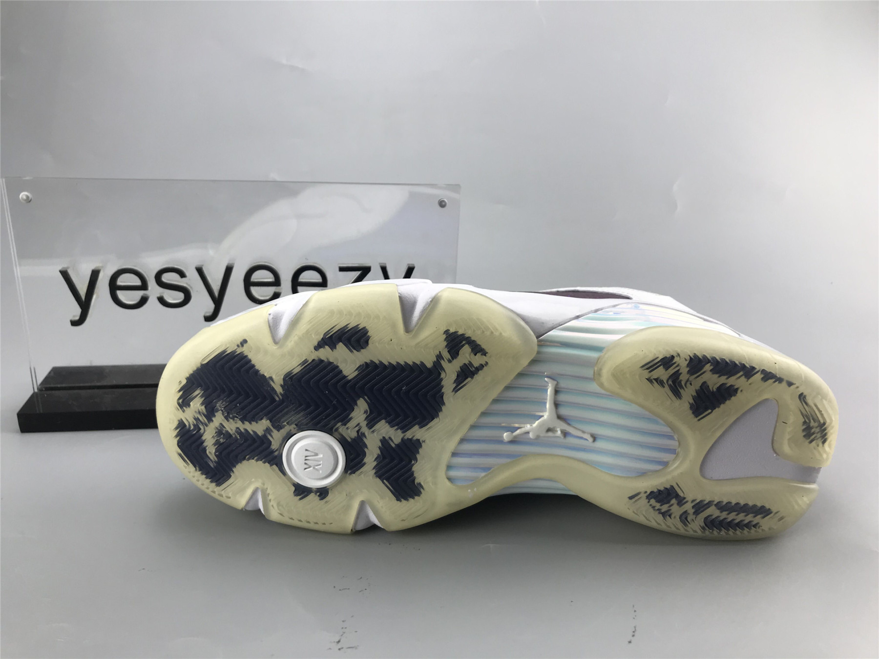 UA AIR JORDAN 14 RETRO 