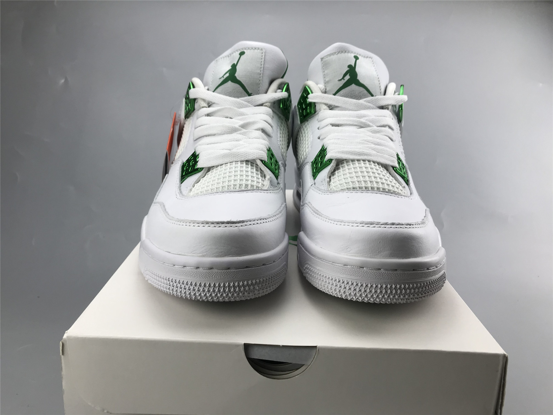 UA AIR JORDAN 4 RETRO 