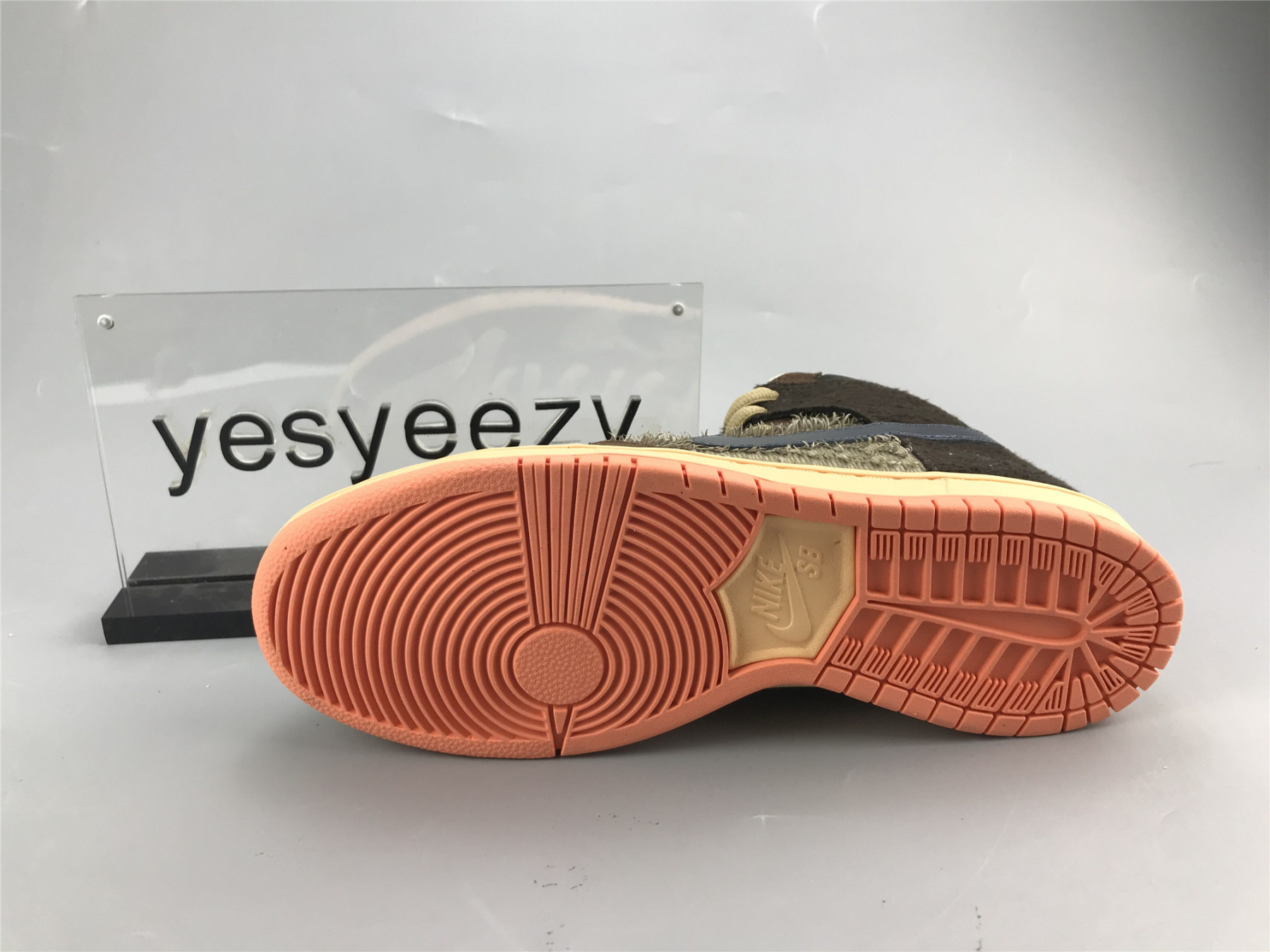 UA NIKE CONCEPTS X DUNK HIGH PRO SB 