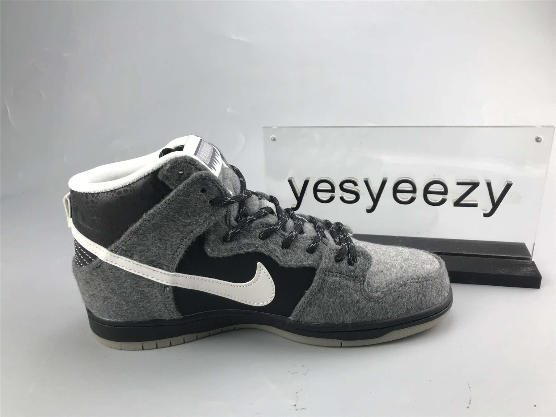 UA NIKE DUNK HIGH SB PREMIER 