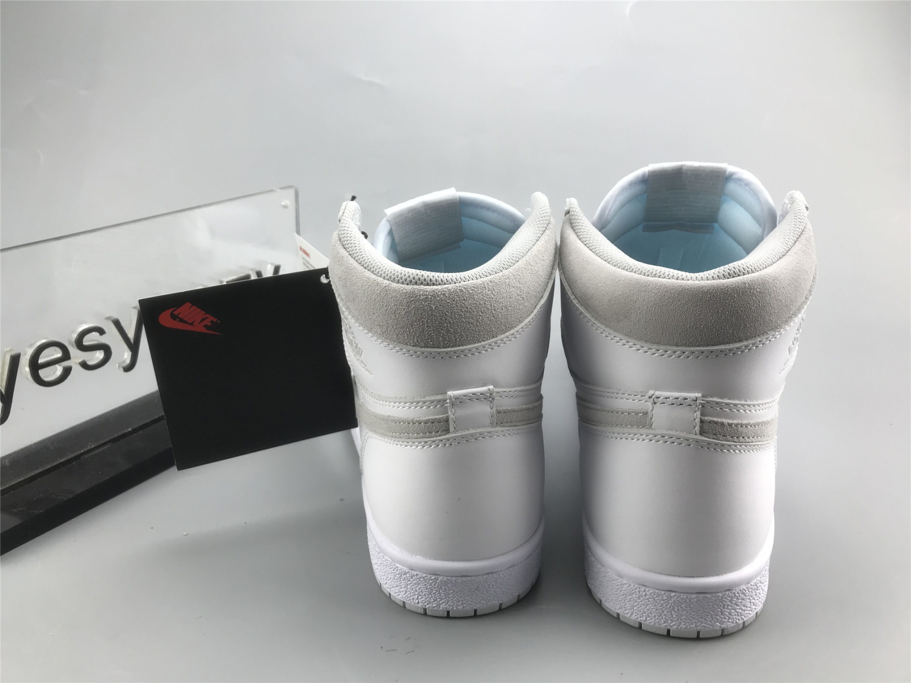 UA AIR JORDAN 1 RETRO HIGH 