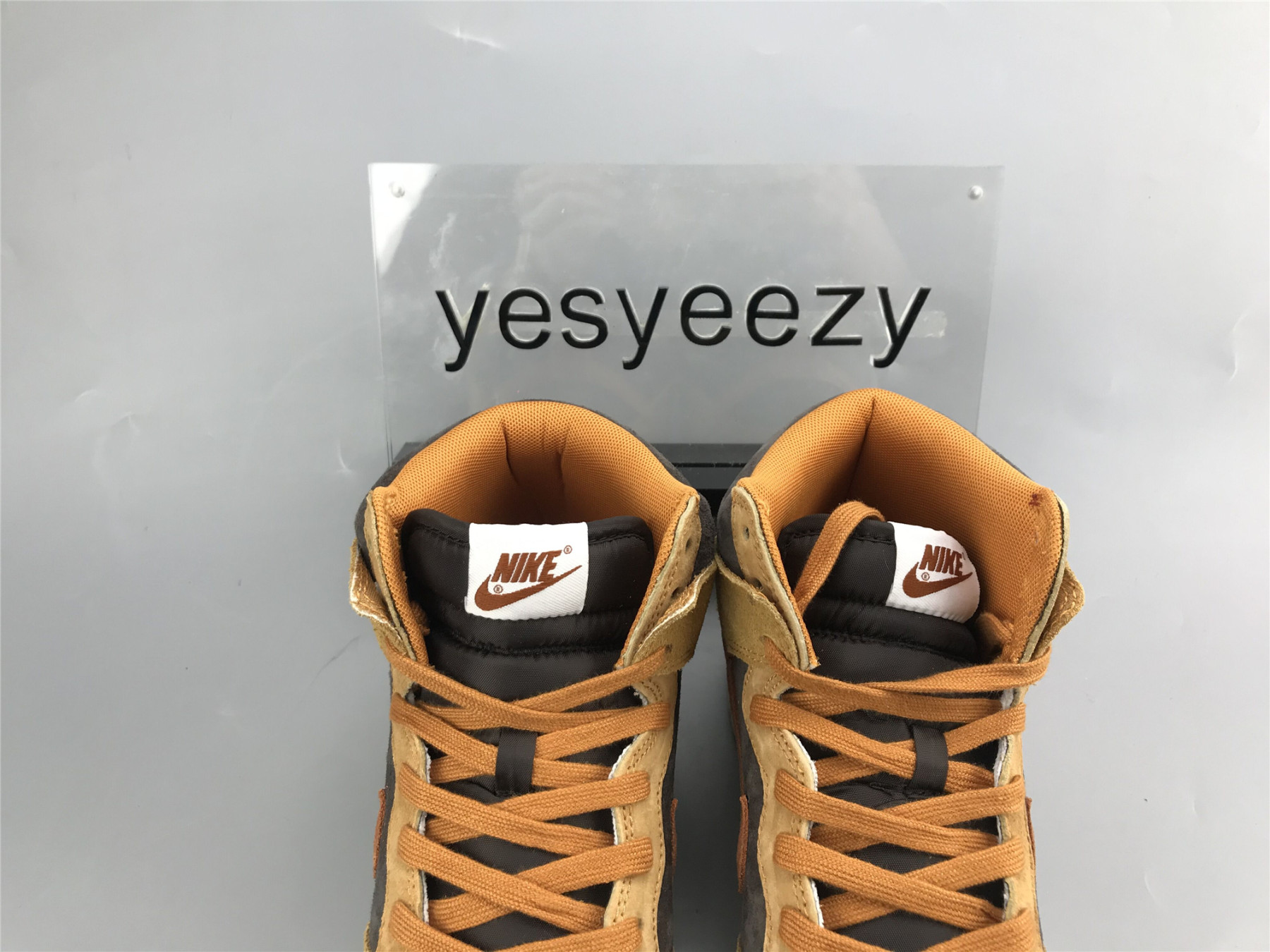 UA NIKE DUNK HIGH PREMIUM 