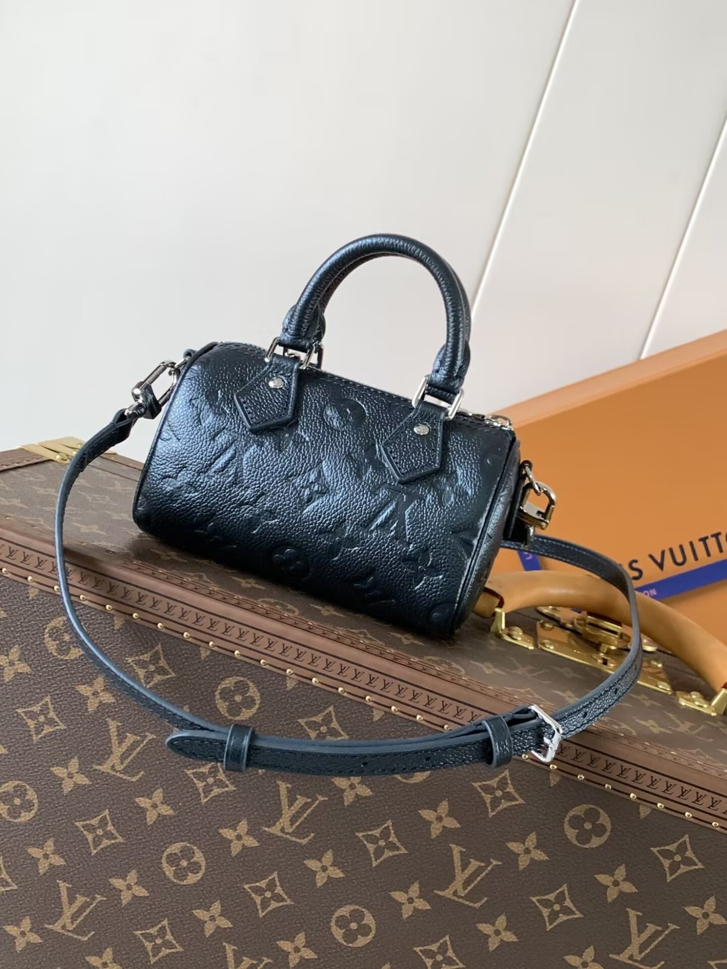LV Nano Speedy Bag M26510 16x10x7.5cm