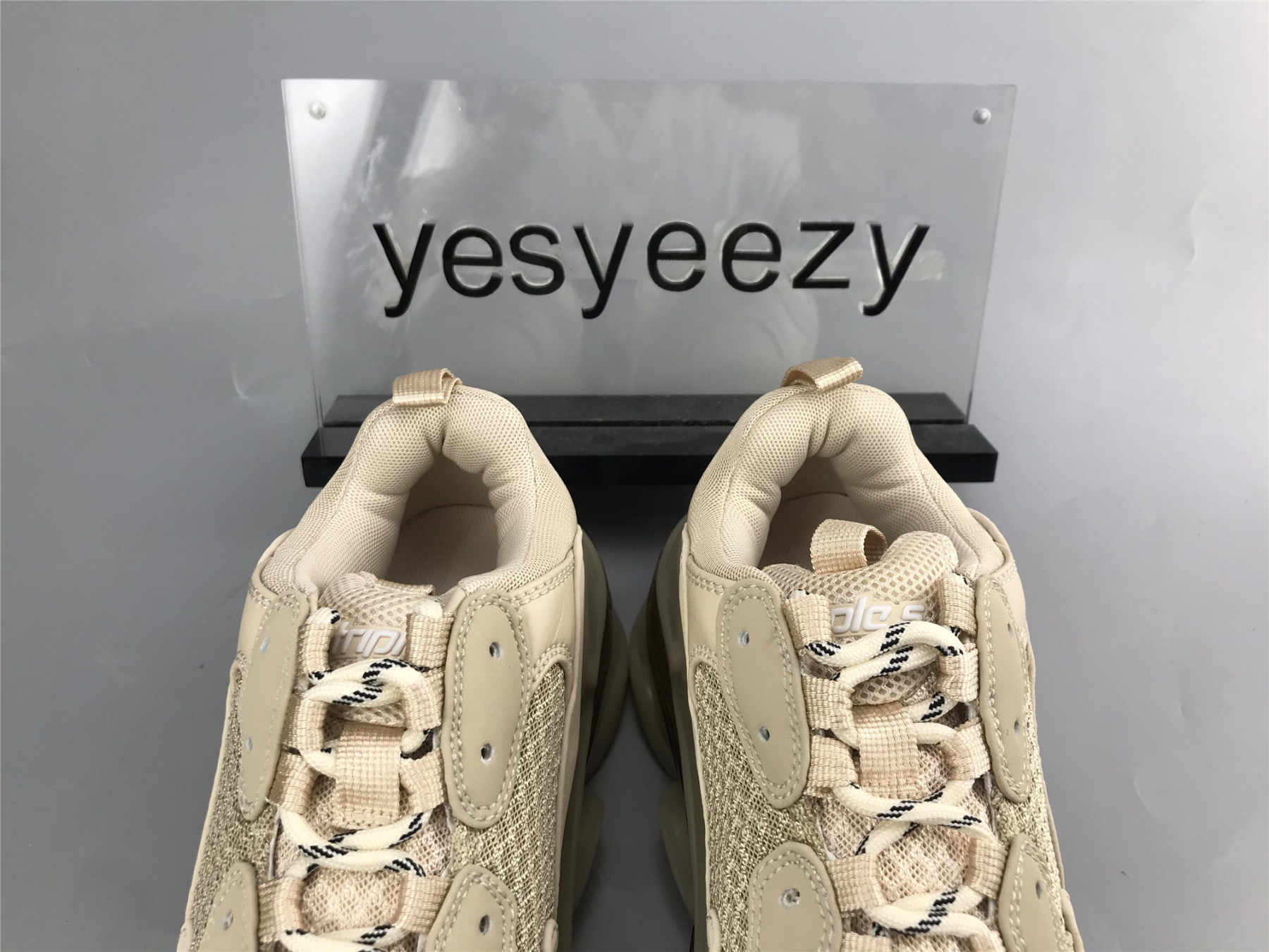 UA TRIPLE S CLEAR SOLE SNEAKER NUDE