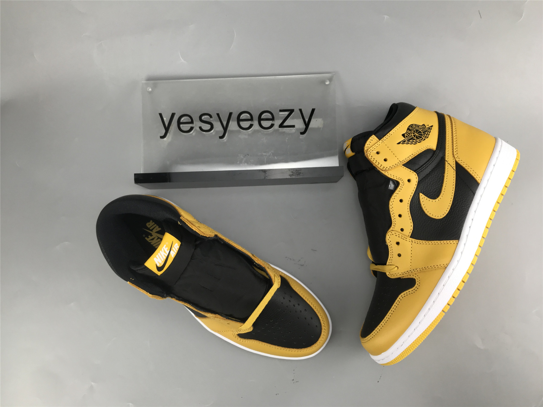 UA AIR JORDAN 1 HIGH RETRO OG 