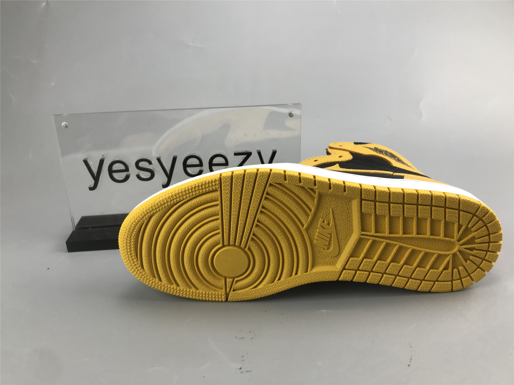 UA AIR JORDAN 1 HIGH RETRO OG 