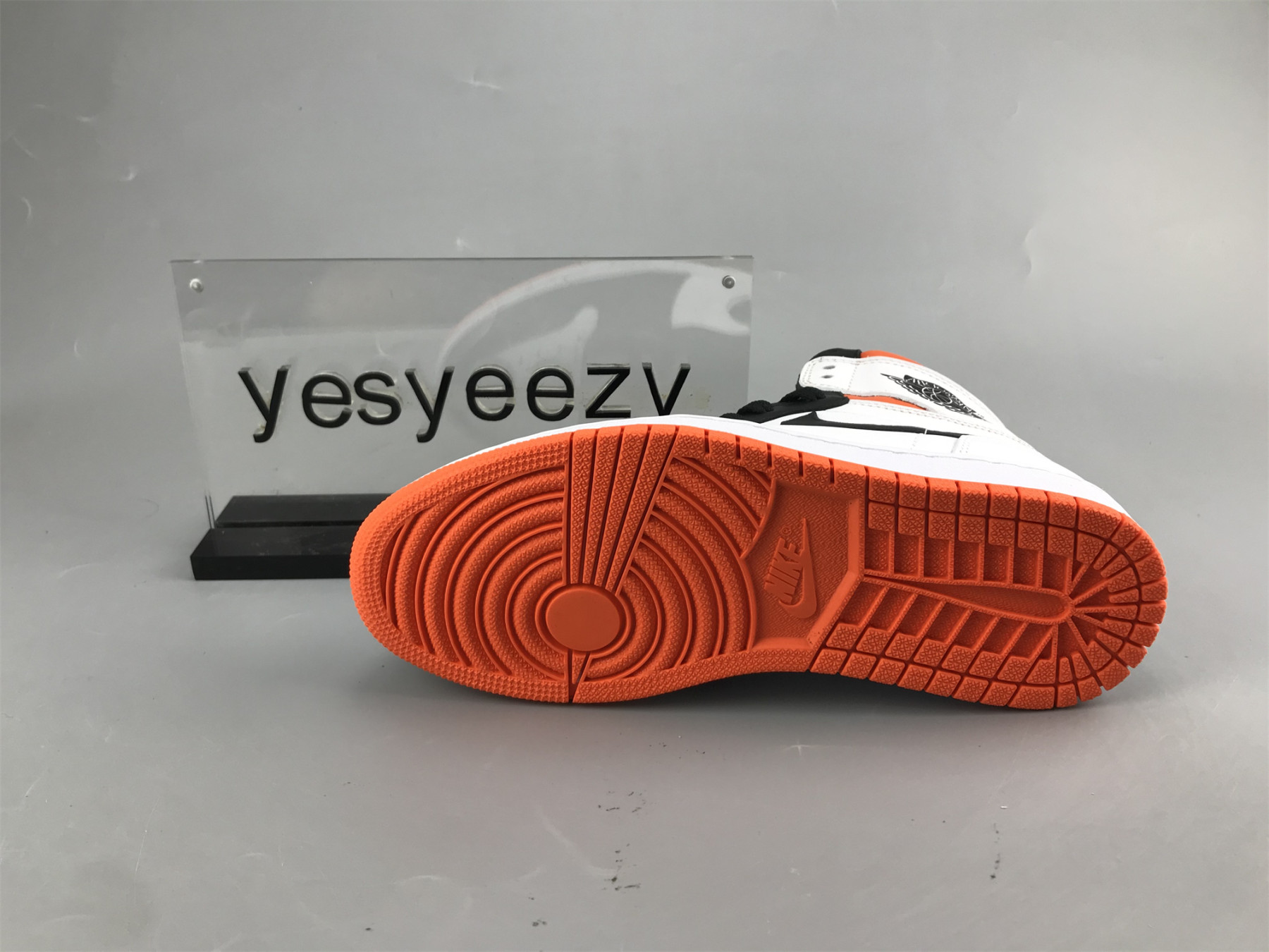 UA AIR JORDAN 1 RETRO HIGH  