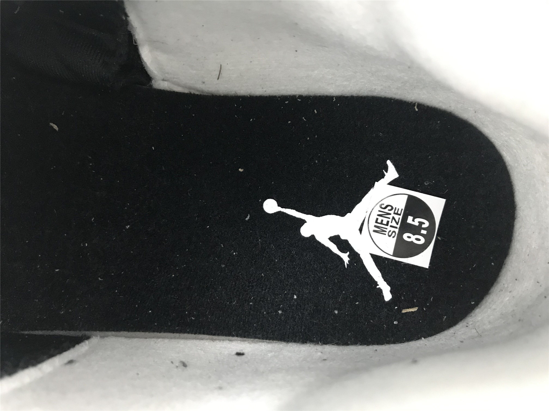 UA AIR JORDAN 5 RETRO 