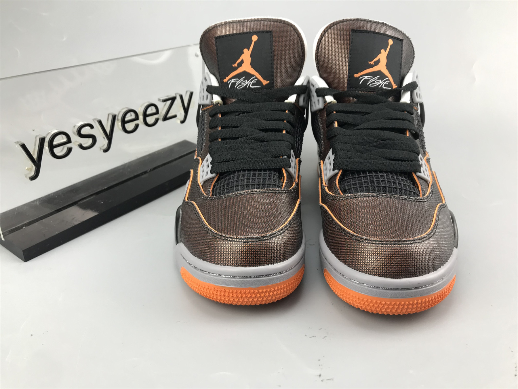 UA WMNS AIR JORDAN 4 RETRO 