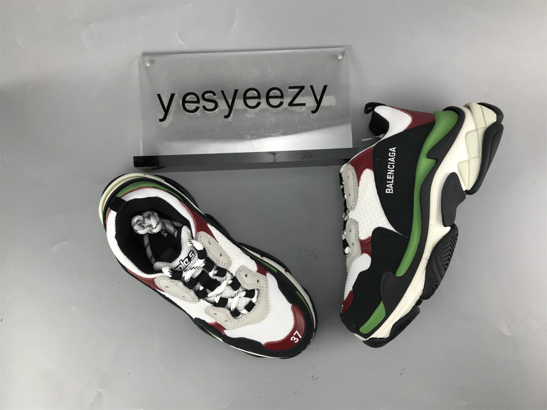 UA TRIPLE S CLEAR SOLE WHITE BURGUNDY