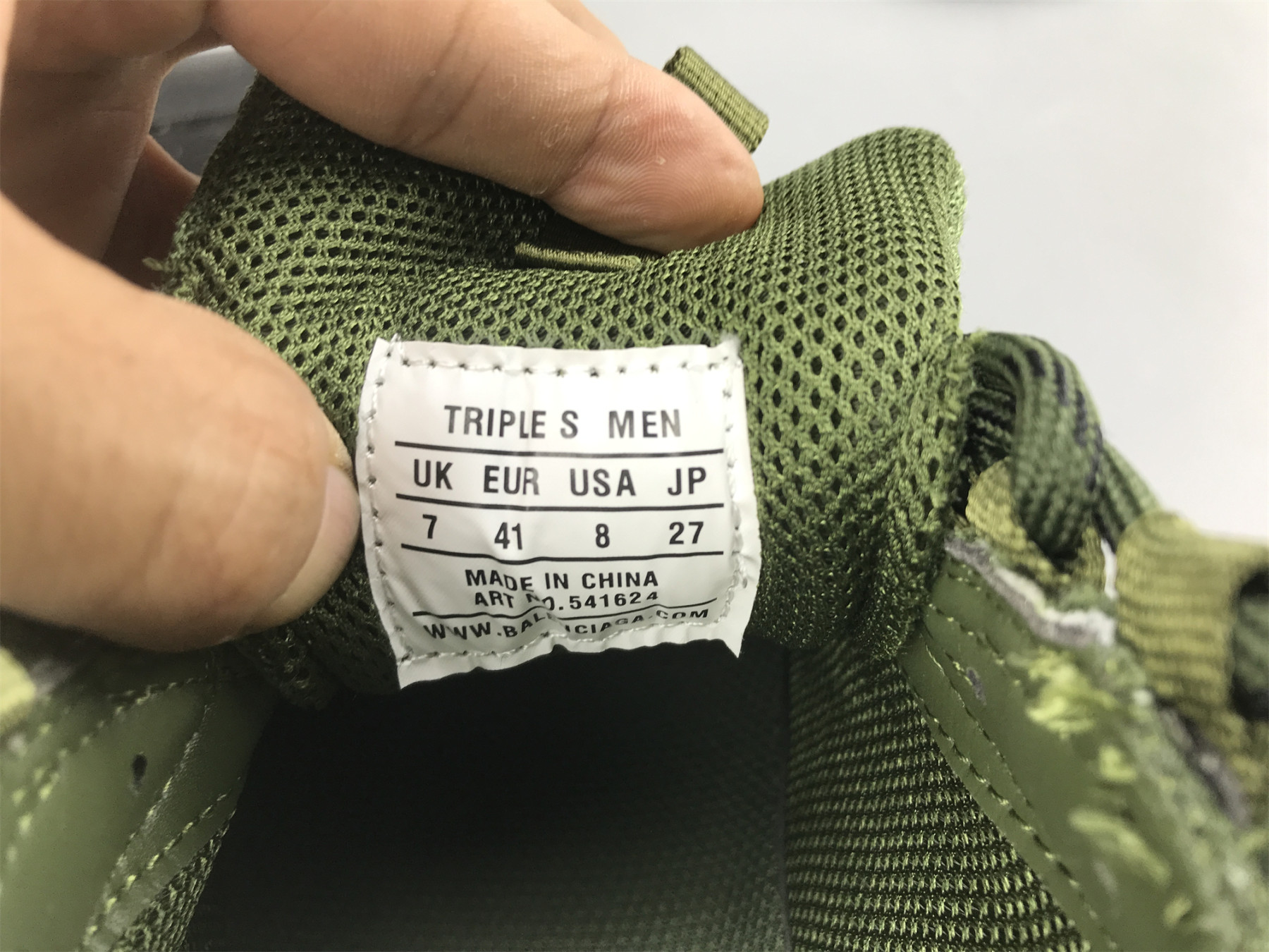 UA TRIPLE S CLEAR SOLE ARMY GREEN