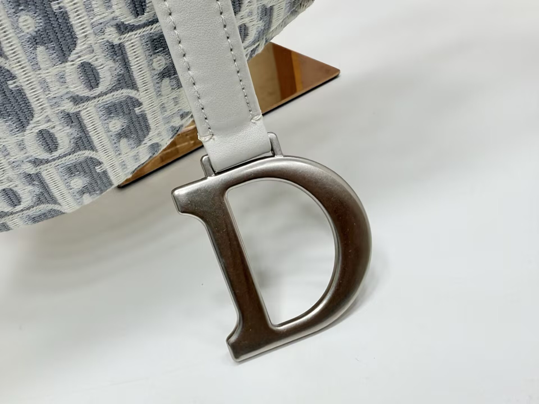 D10r saddle bag 24x6x18cm
