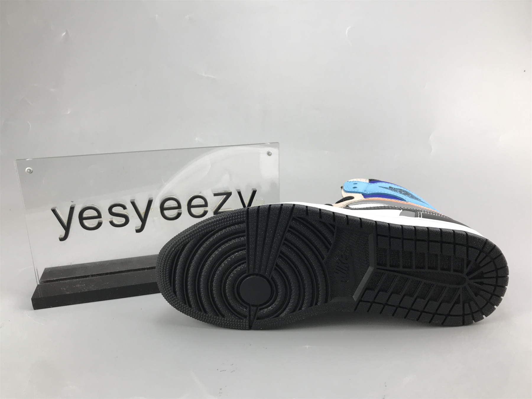 UA AIR JORDAN 1 RETRO HIGH OG 