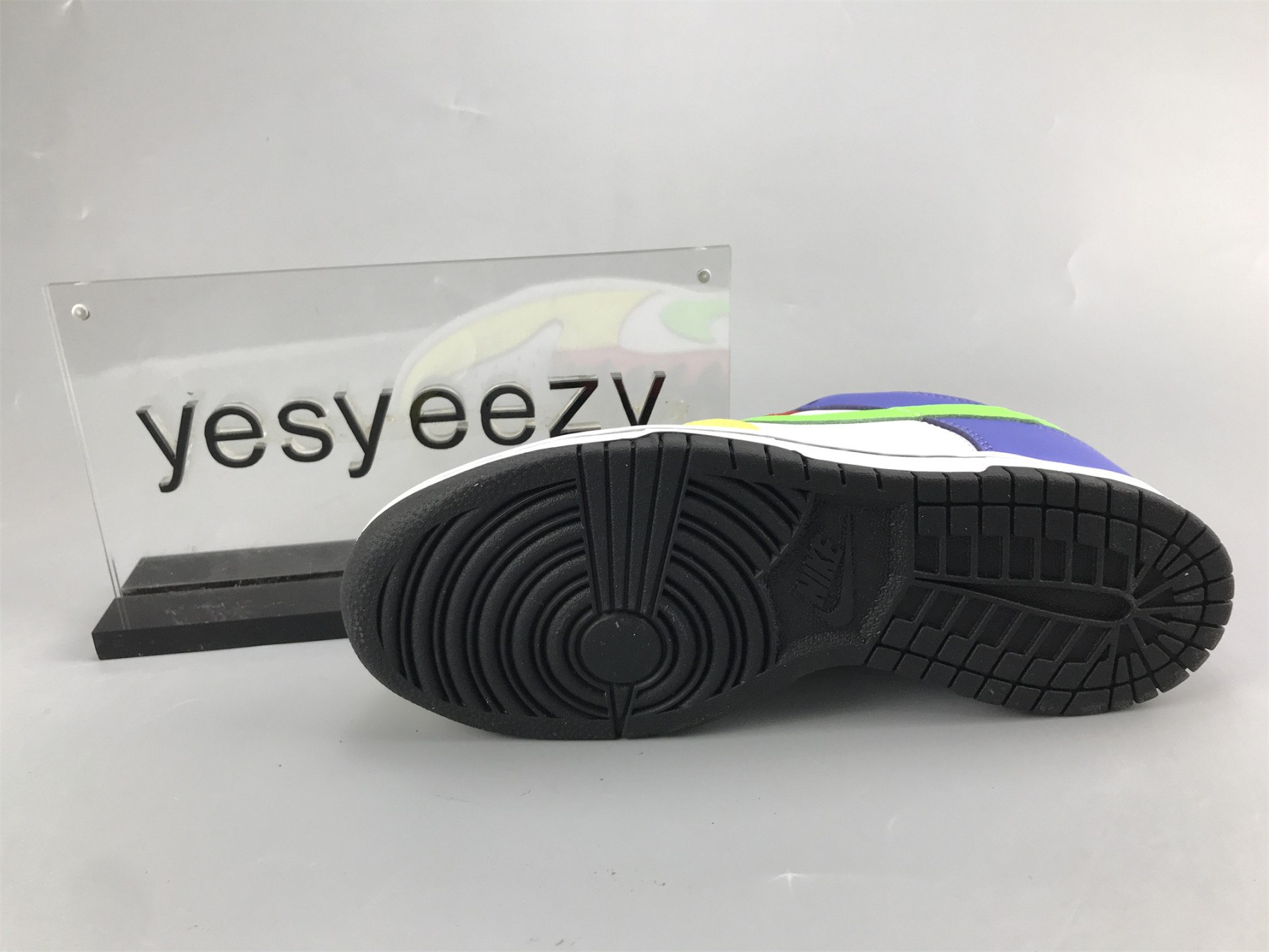 UA WMNS NIKE DUNK LOW 