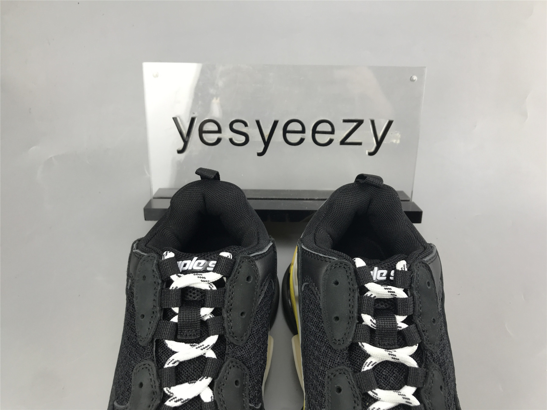 UA TRIPLE S CLEAR SOLE BLACK YELLOW