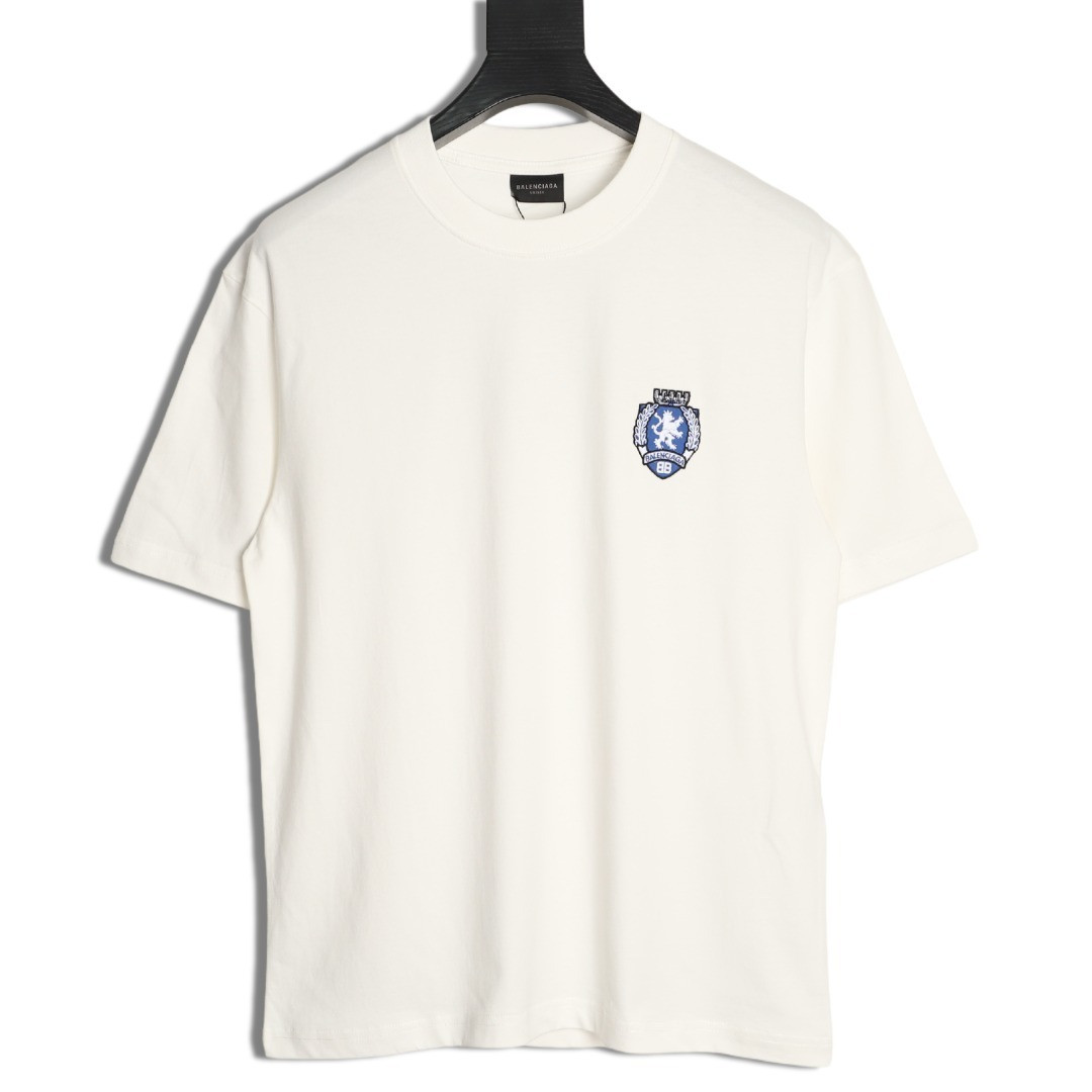 Ba1en*iaga short-sleeved t-shirt