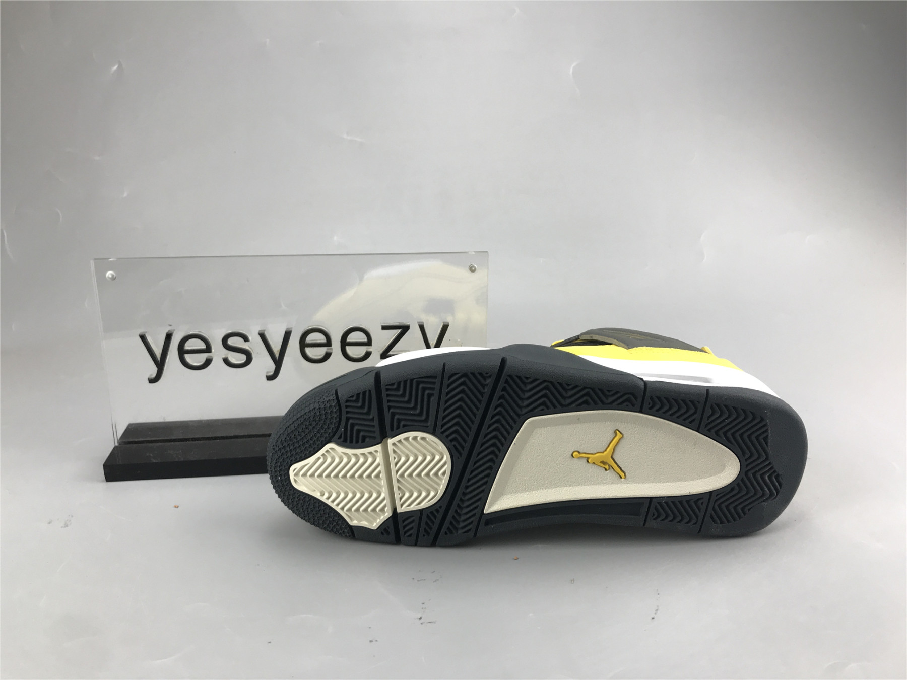 UA AIR JORDAN 4 RETRO LS 