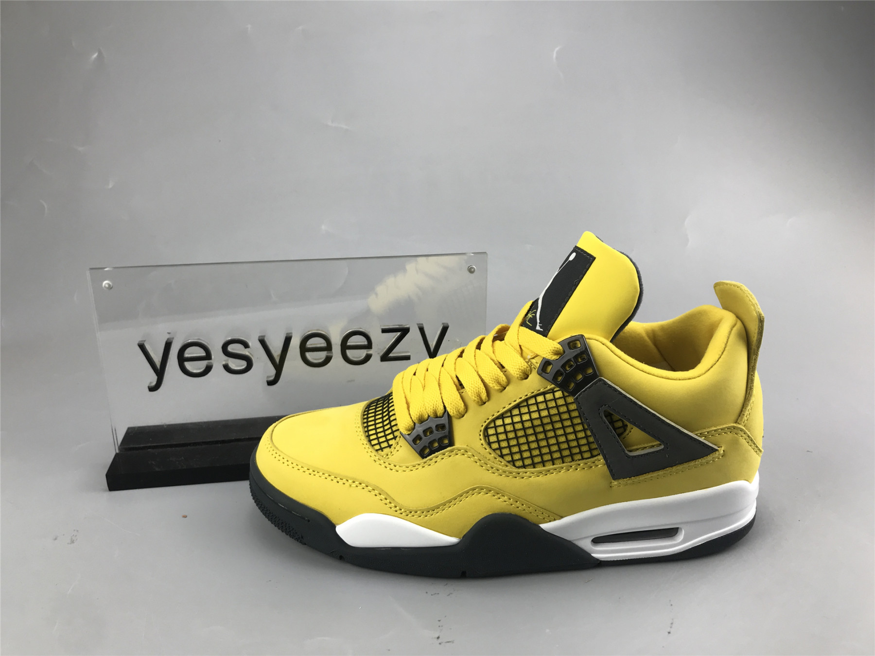 UA AIR JORDAN 4 RETRO LS 