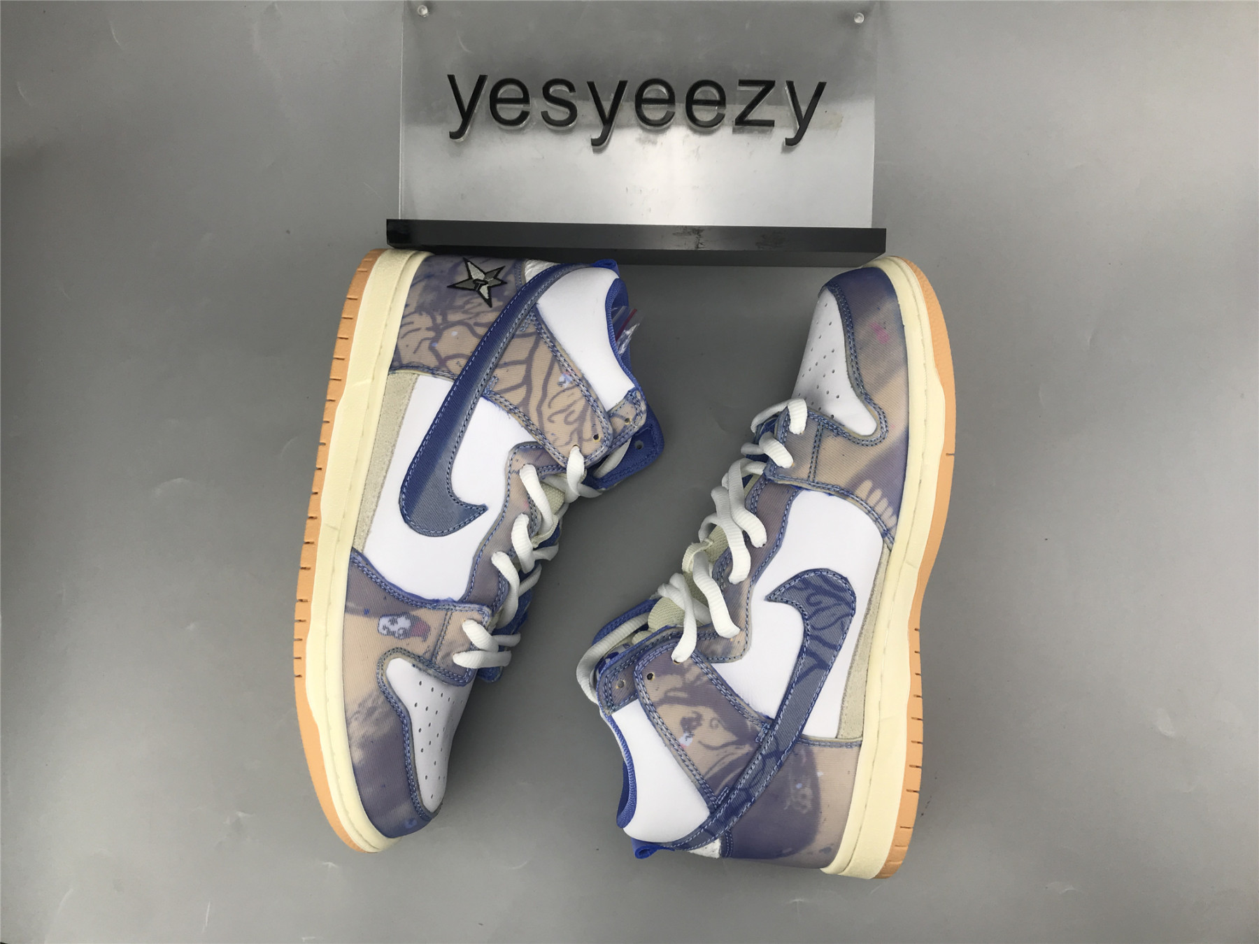 UA NIKE CARPET COMPANY X DUNK HIGH SB