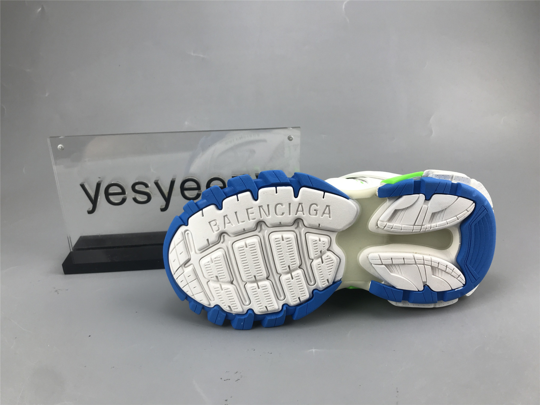 UA TRACK SNEAKER WHITE BLUE GREEN
