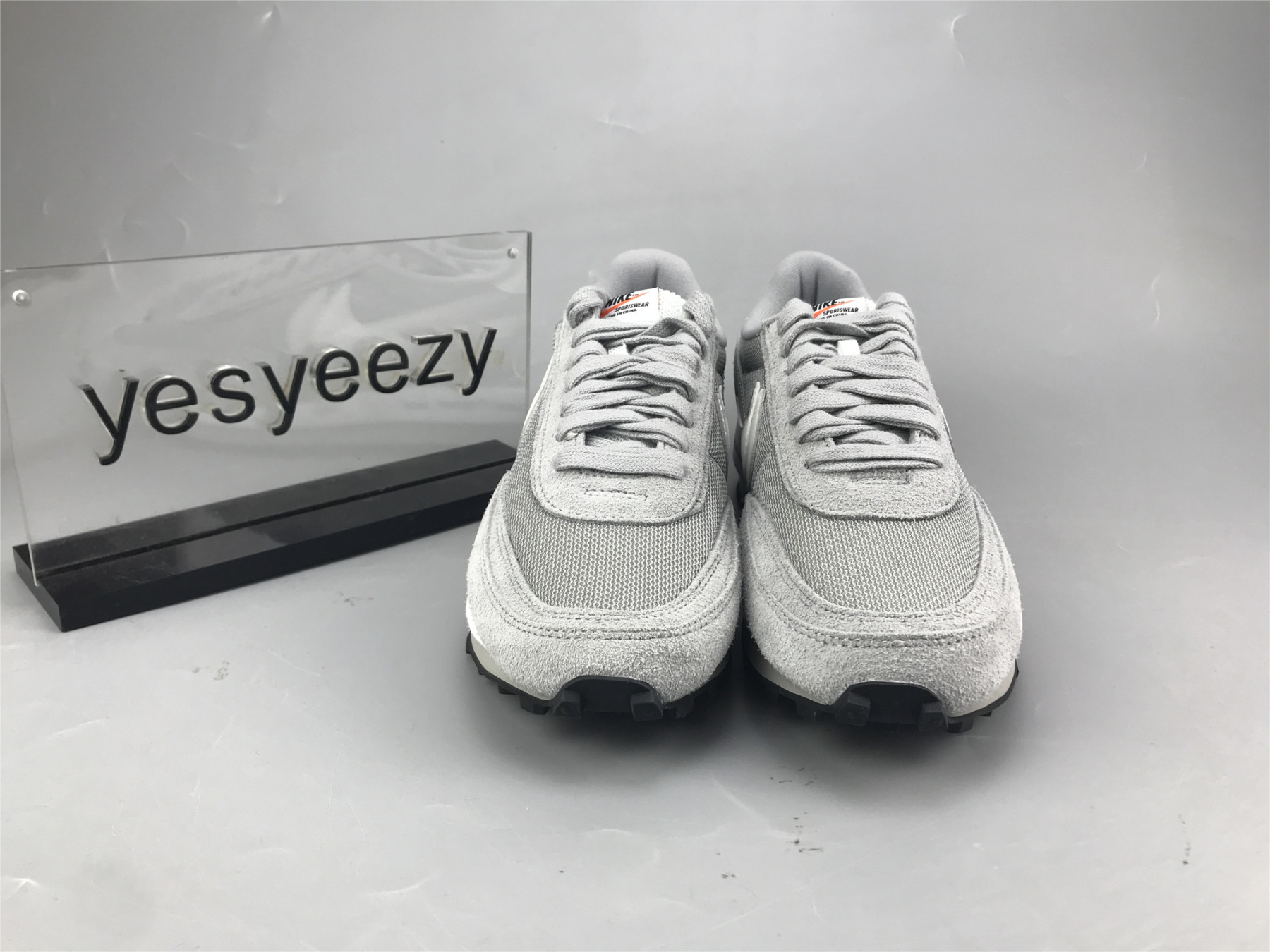 UA NIKE FRAGMENT DESIGN X SACAI X LDV WAFFLE 