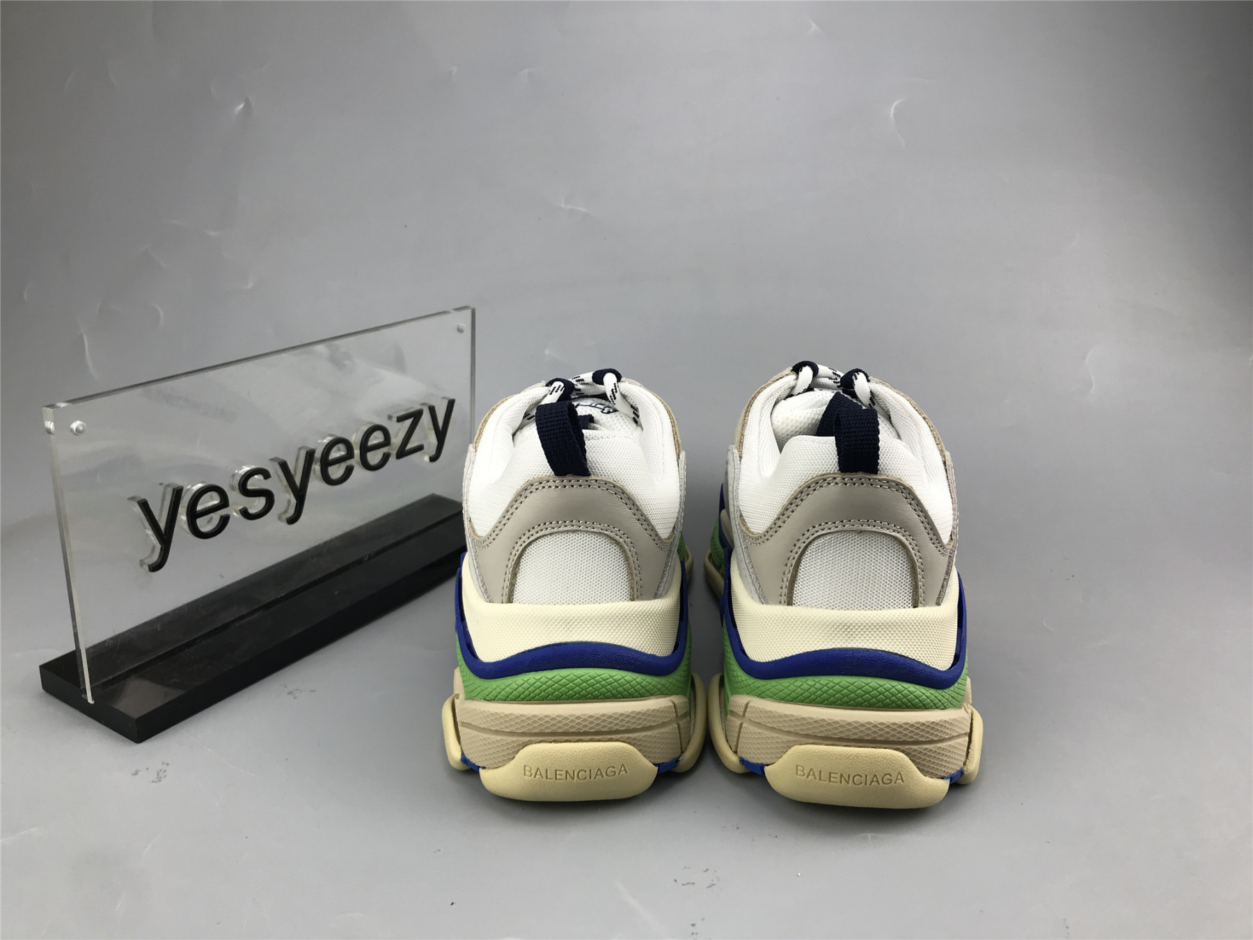 UA TRIPLE S CLEAR SOLE WHITE DK.BLUE