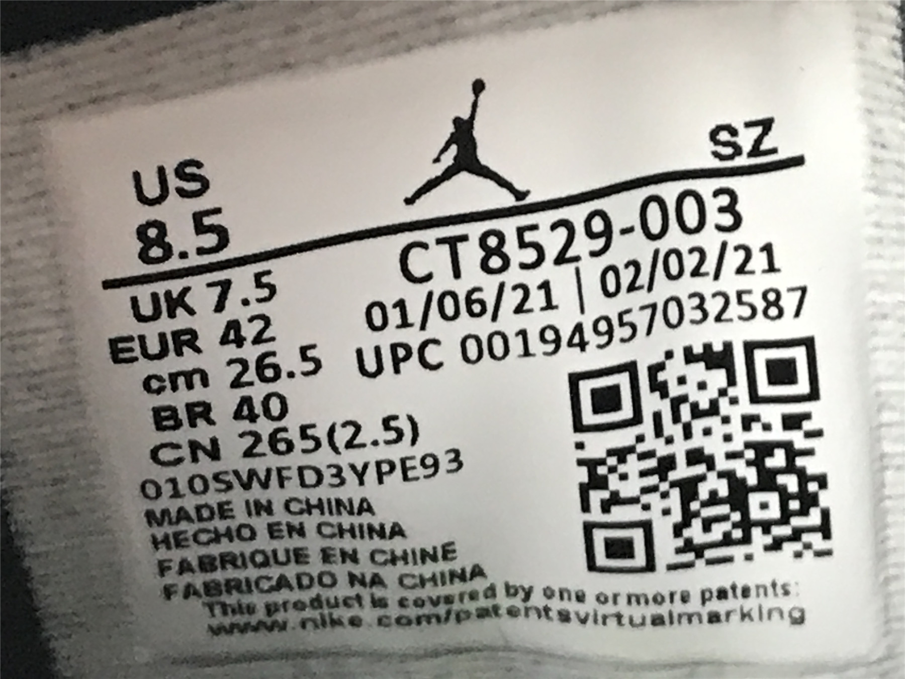 UA AIR JORDAN 6 RETRO 