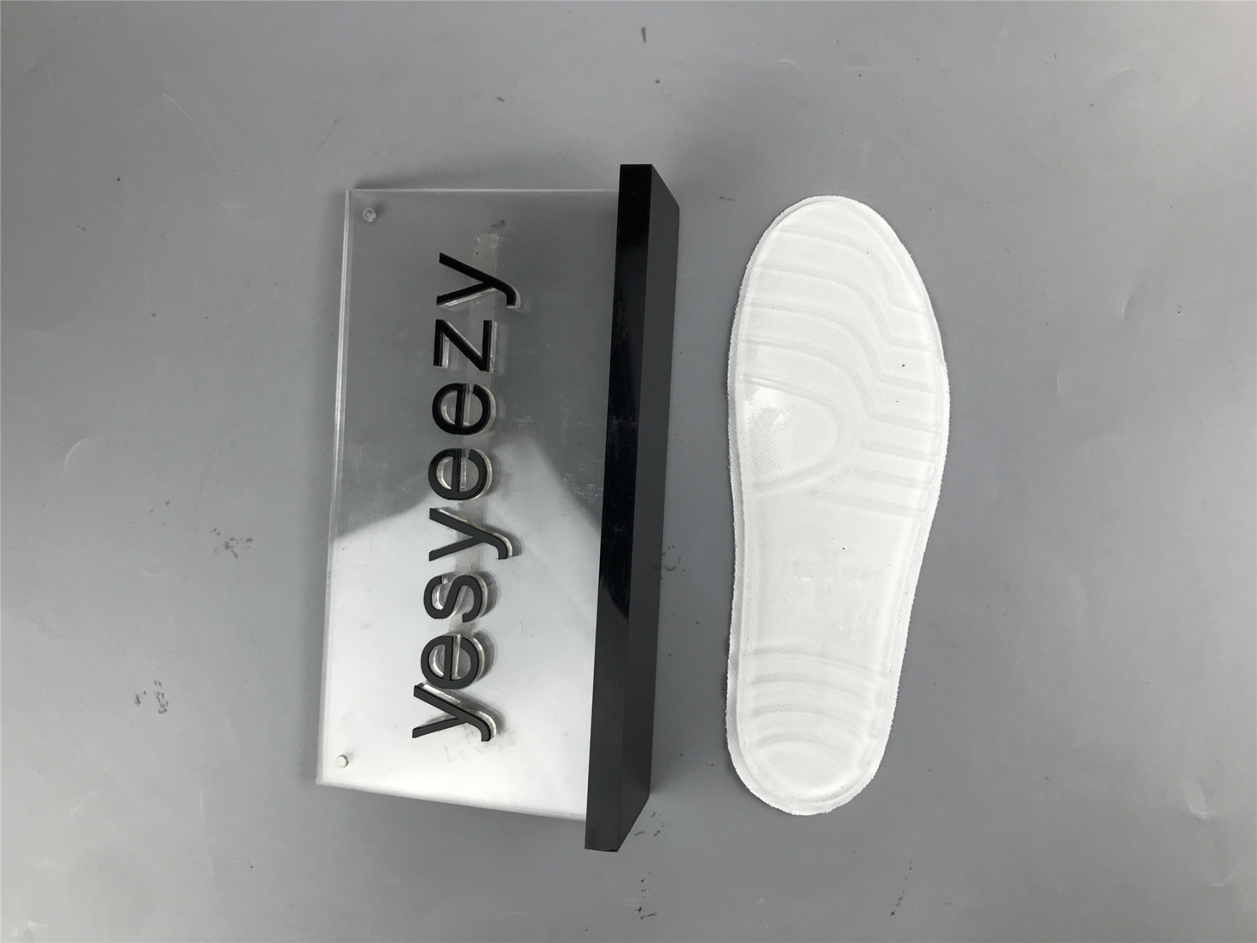 UA TRACK 2 OPEN SNEAKER WHITE ROYAL