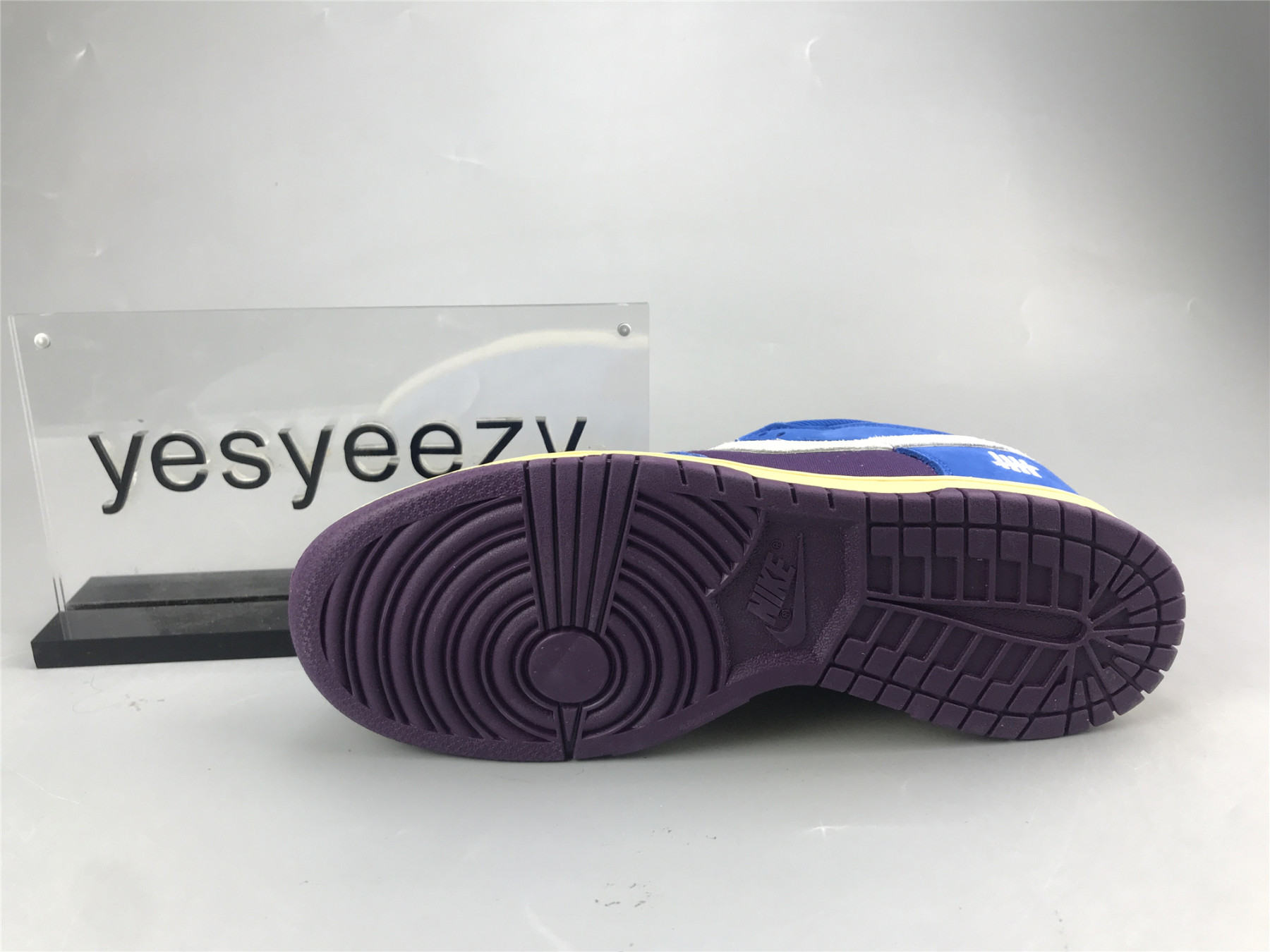 UA NIKE UNDEFEATED X DUNK LOW SP 