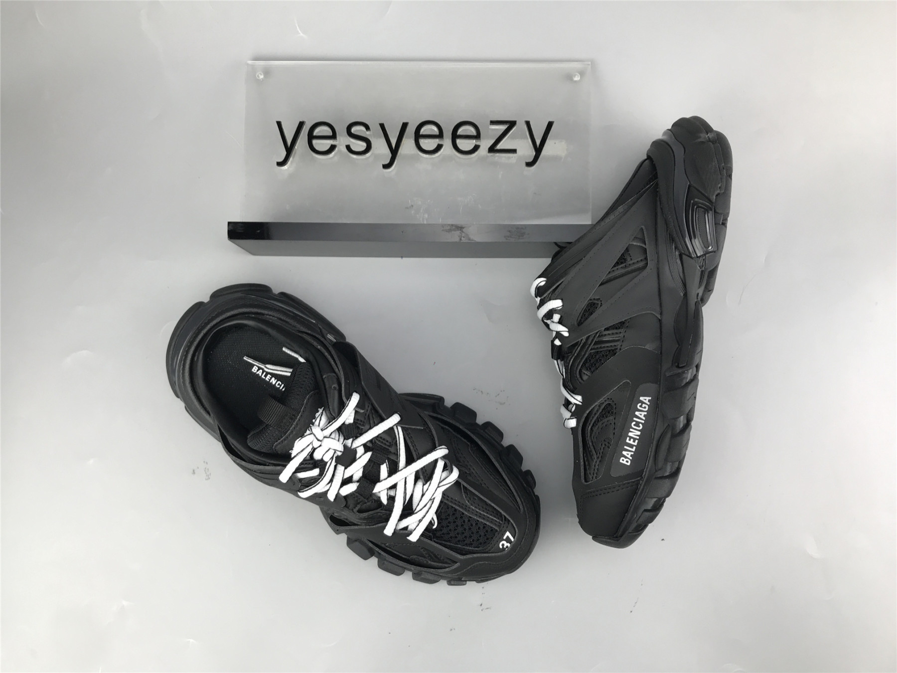 UA TRACK MULE BLACK