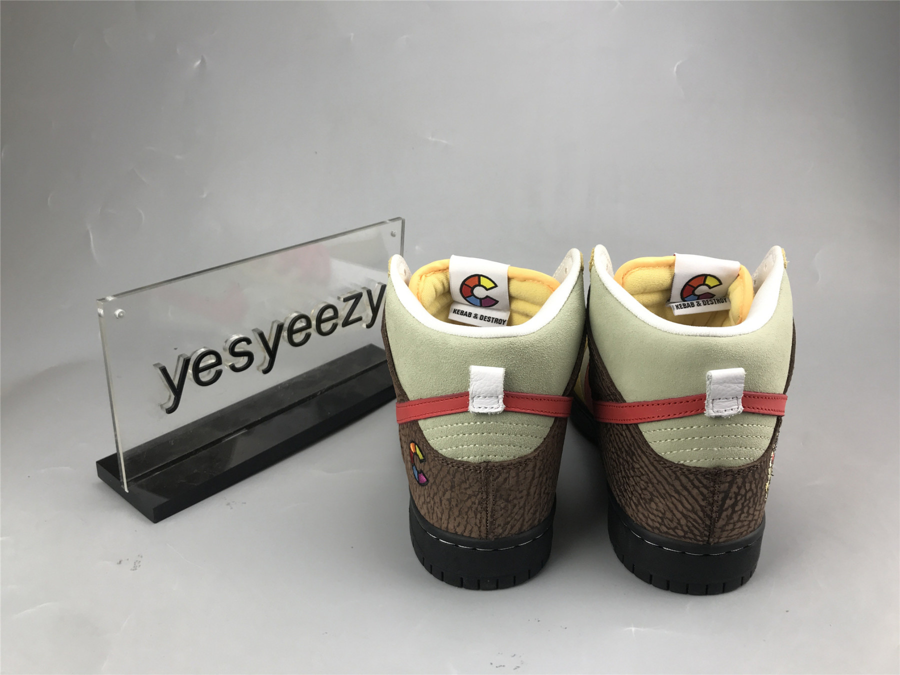 UA NIKE COLOR SKATES X DUNK HIGH SB 