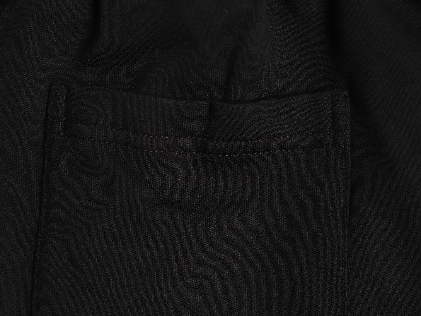 Ch*0me He**ts shorts