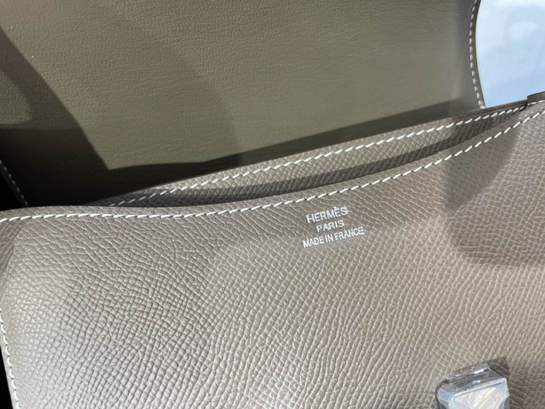 H**me5 Constance 24 Epsom leather silver hardware  9.4"x5.9"x3"