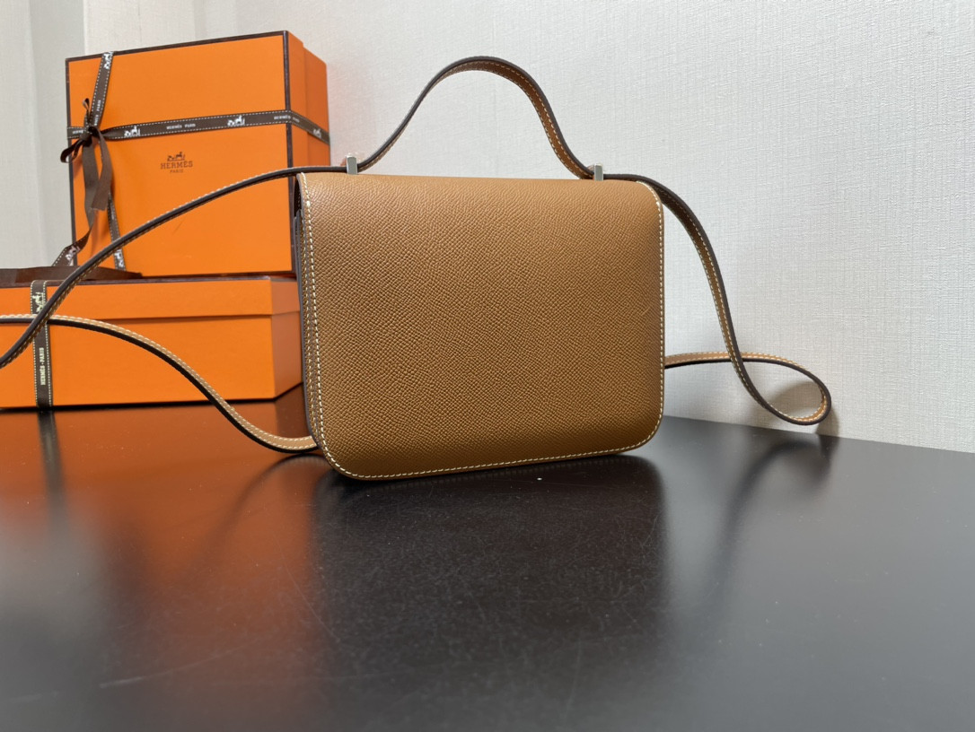 H**me5 Constance 19 Epsom Silver Hardware 7.25" x 6.25" x 2.25"