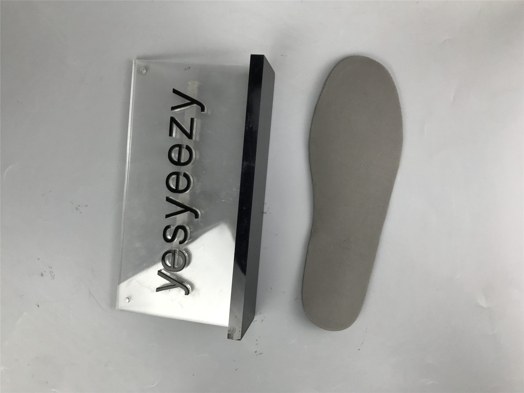 UA NIKE WMNS DUNK HIGH 