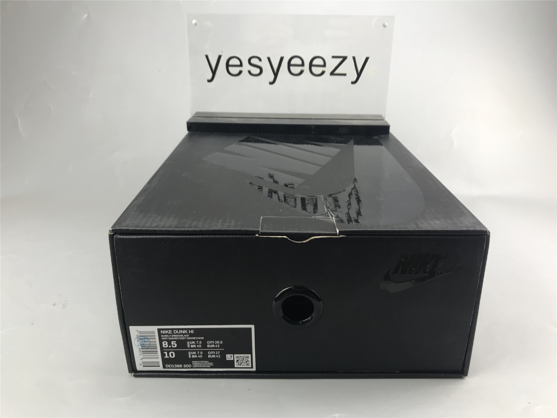 UA NIKE DUNK HIGH SE 