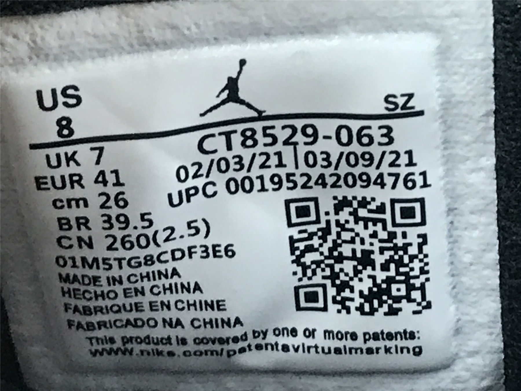 UA AIR JORDAN 6 RETRO 