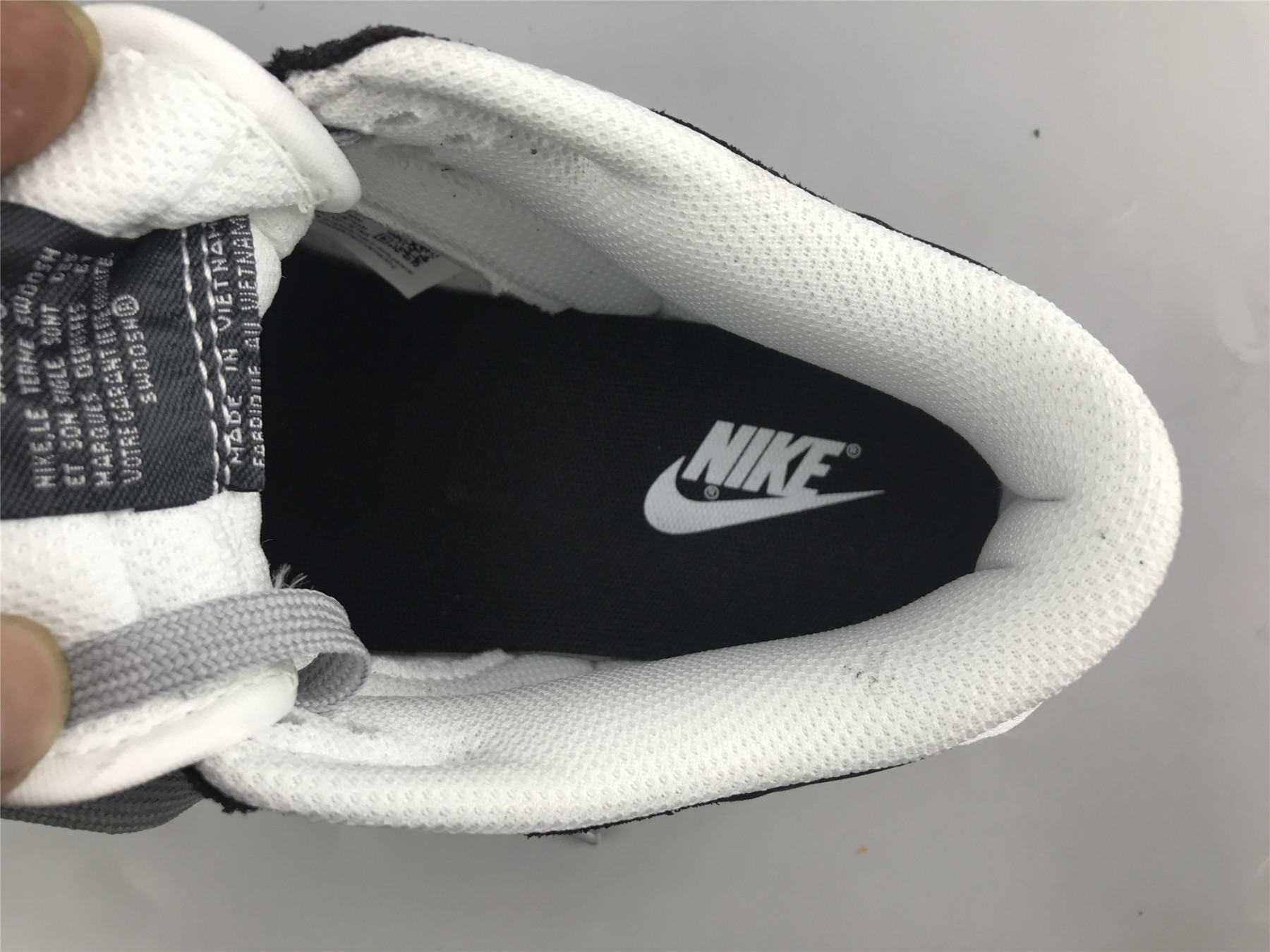 UA NIKE WMNS DUNK LOW 