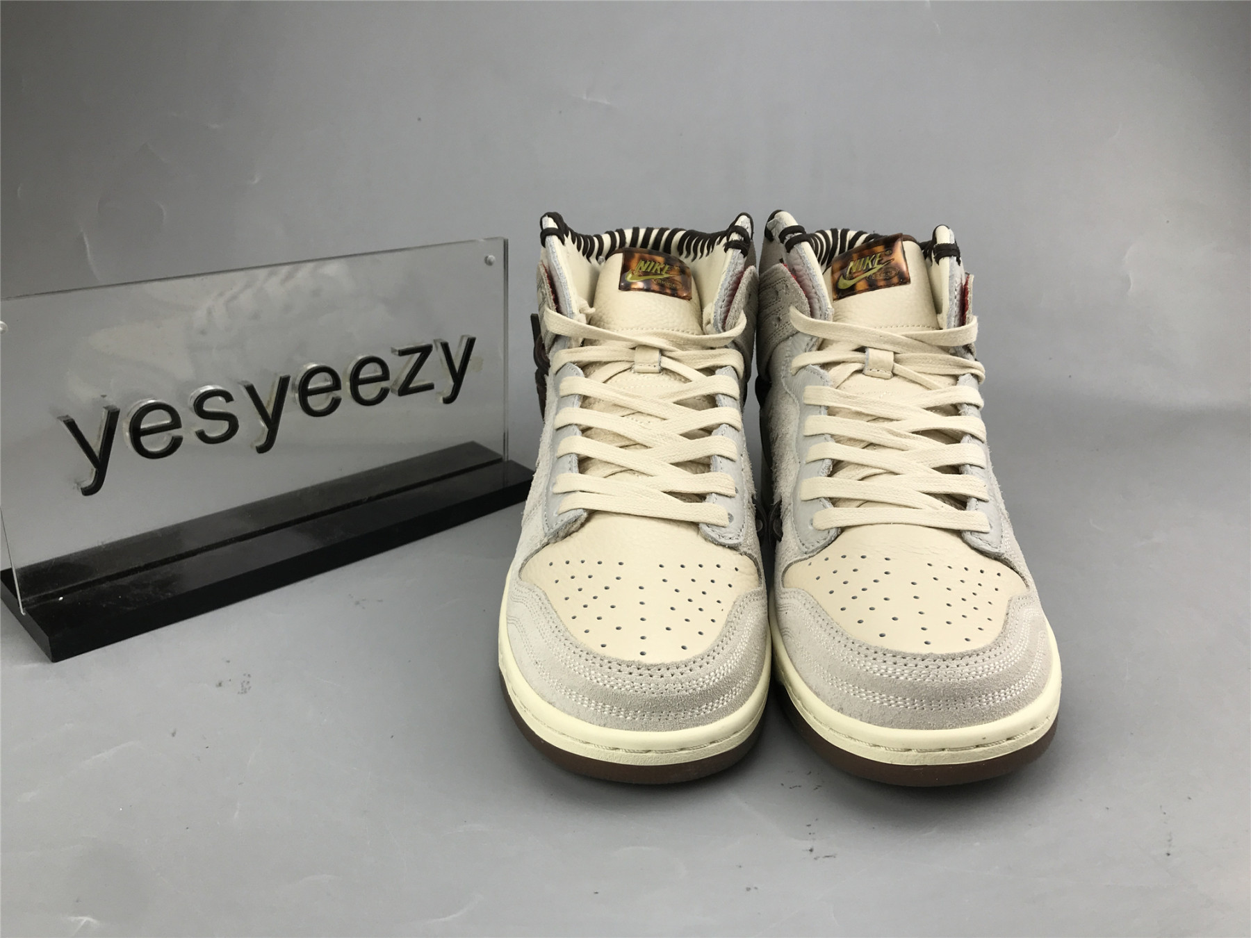 UA NIKE BODEGA X DUNK HIGH 