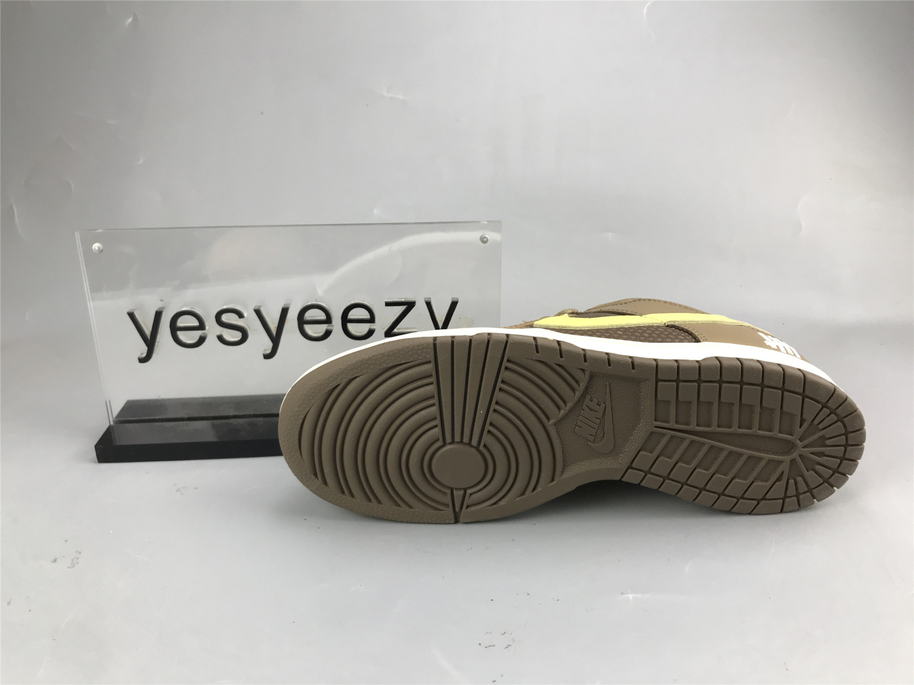 UA NIKE UNDEFEATED X DUNK LOW SP 