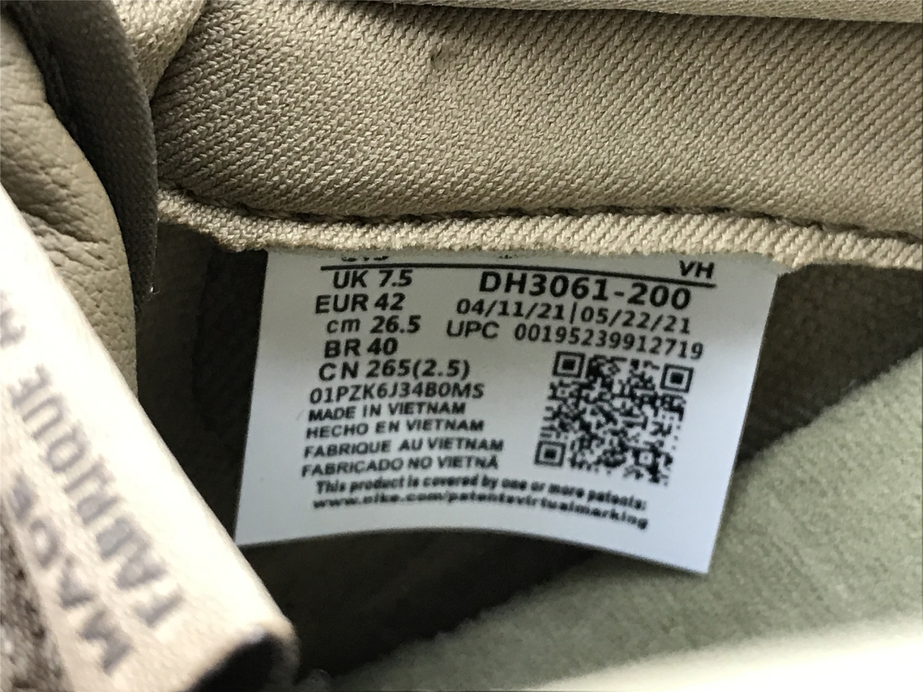 UA NIKE UNDEFEATED X DUNK LOW SP 