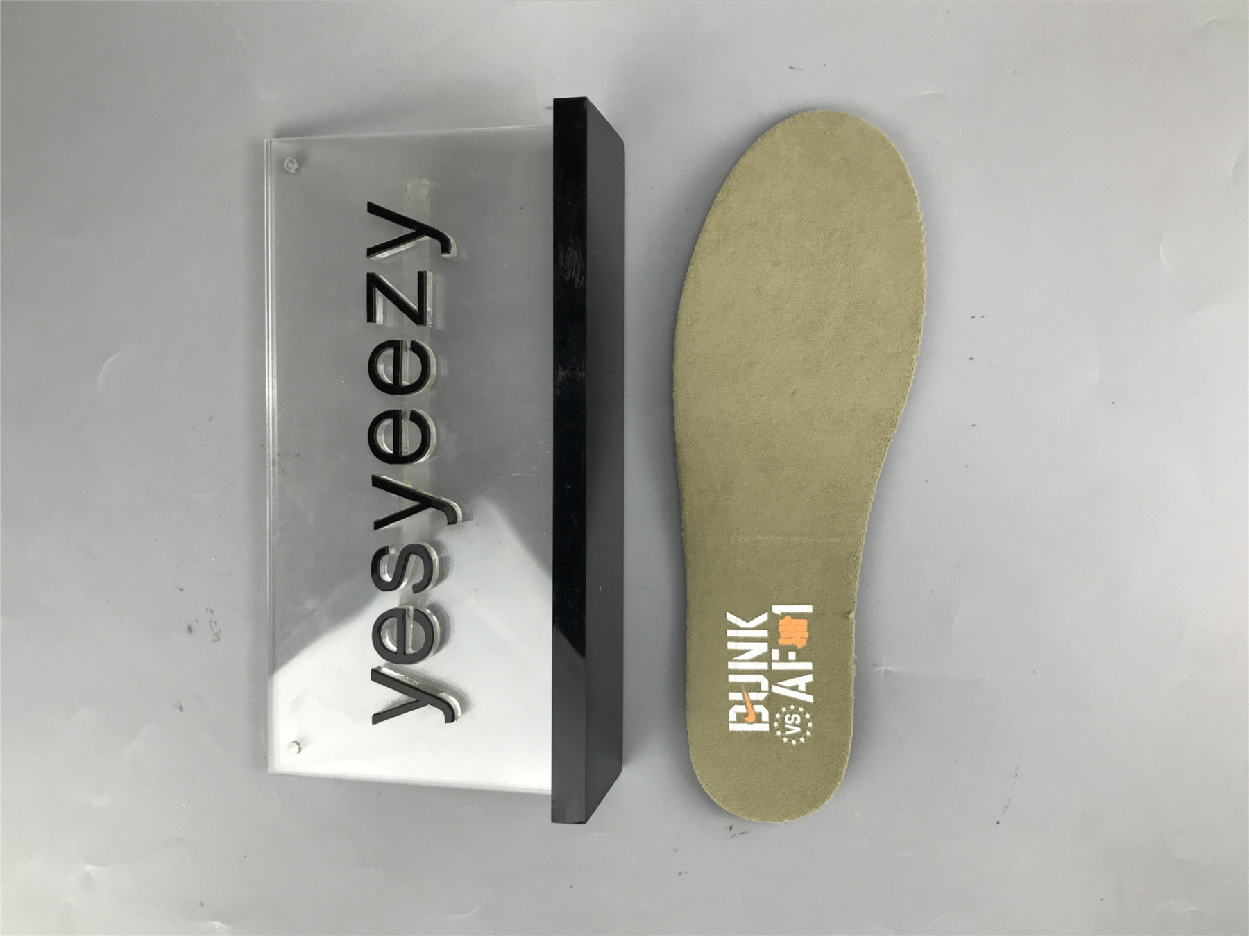 UA NIKE UNDEFEATED X DUNK LOW SP 