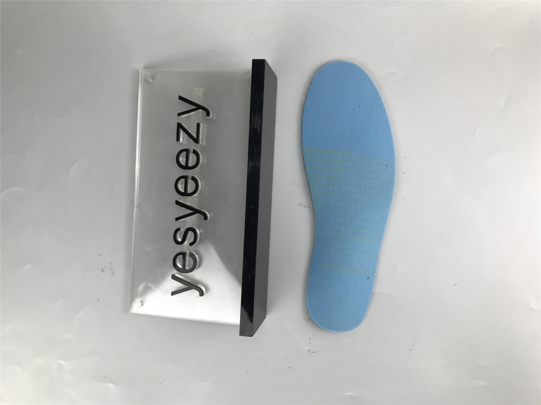 UA WMNS AIR JORDAN 6 RETRO 