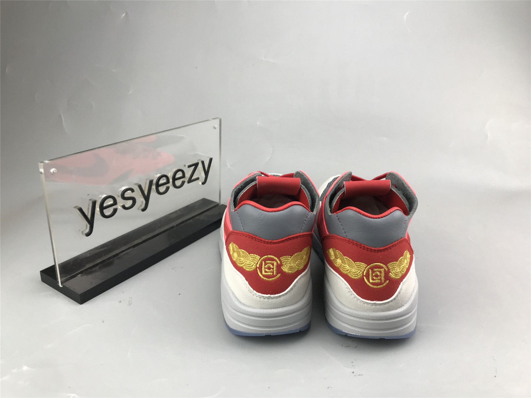 UA NIKE CLOT X AIR MAX 1 