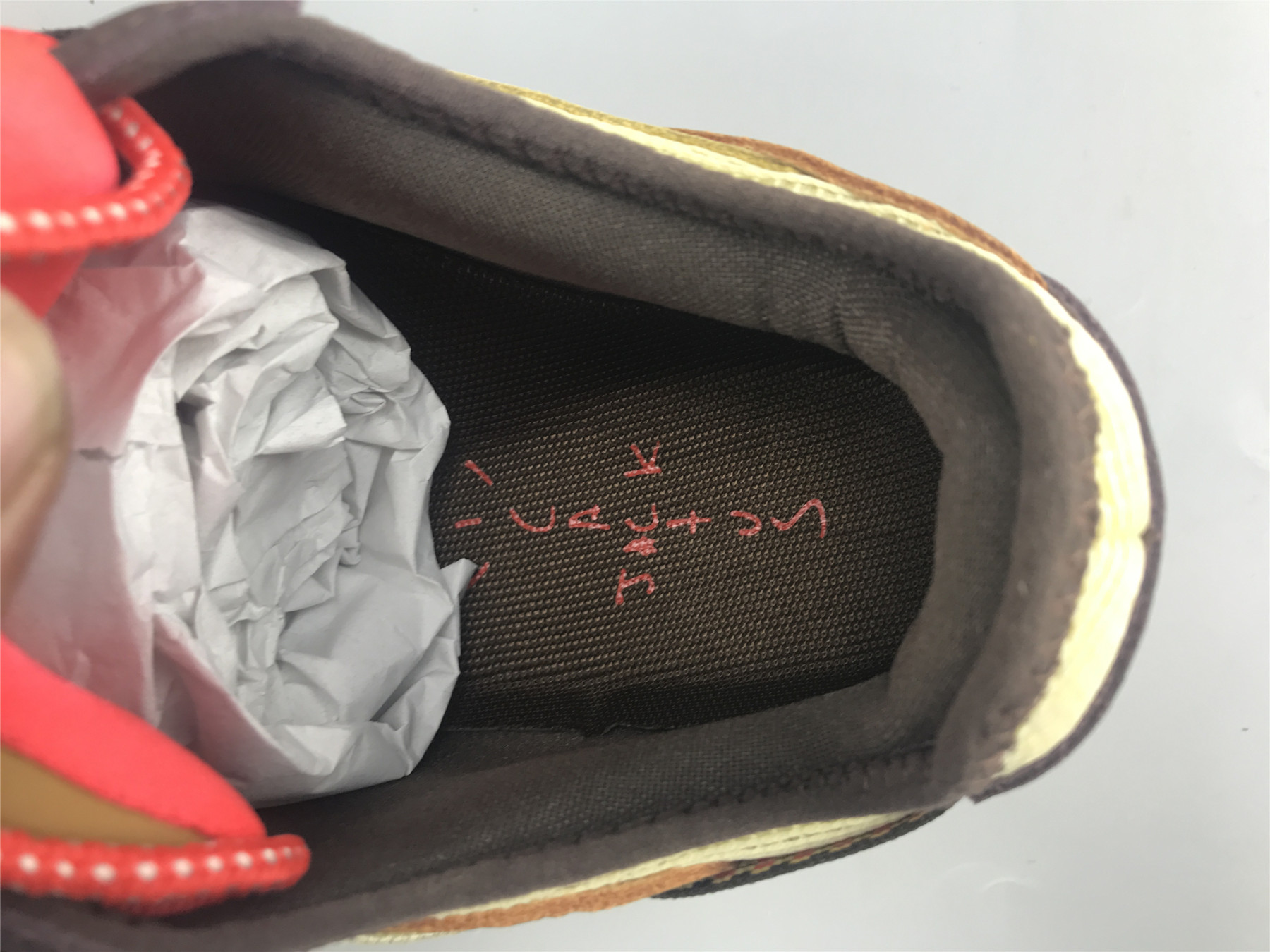 UA NIKE TRAVIS SCOTT X AIR MAX 1 