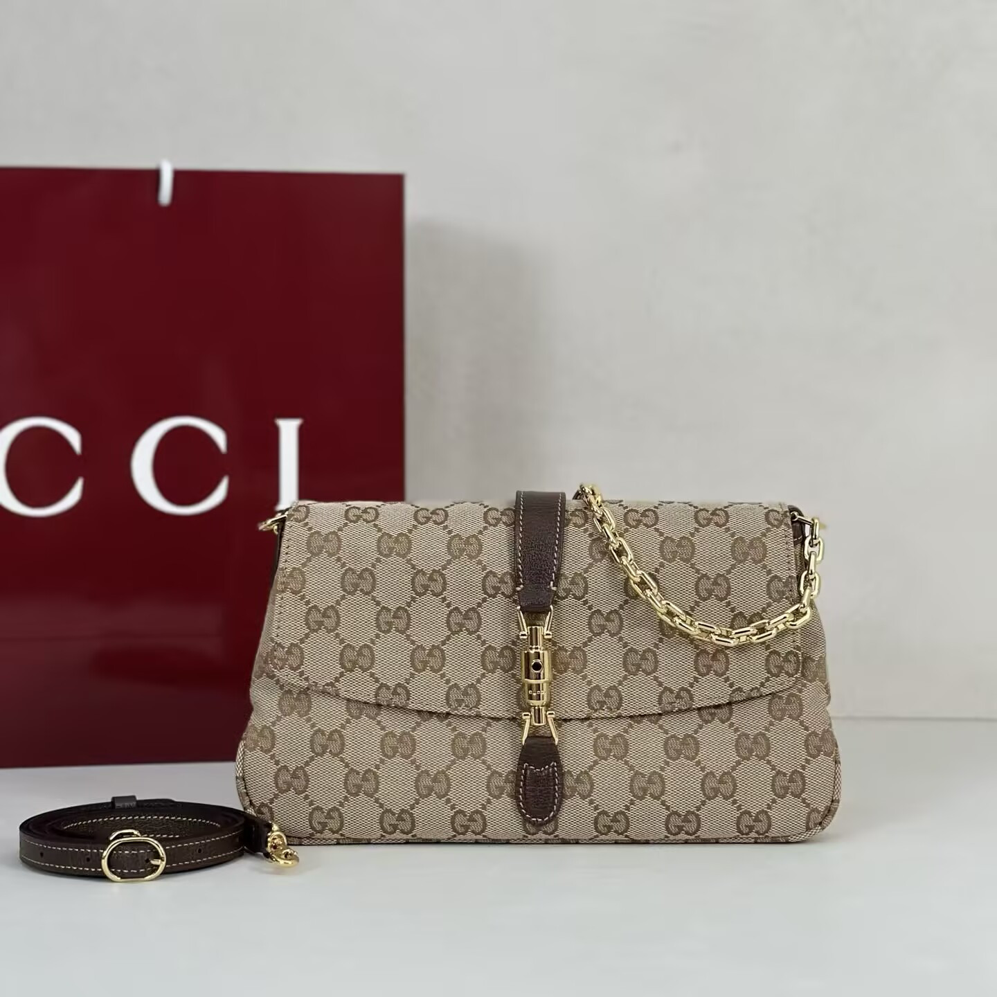 Gvc*1 Aperitivo Medium Shoulder Bag 26x14.5x3.5cm