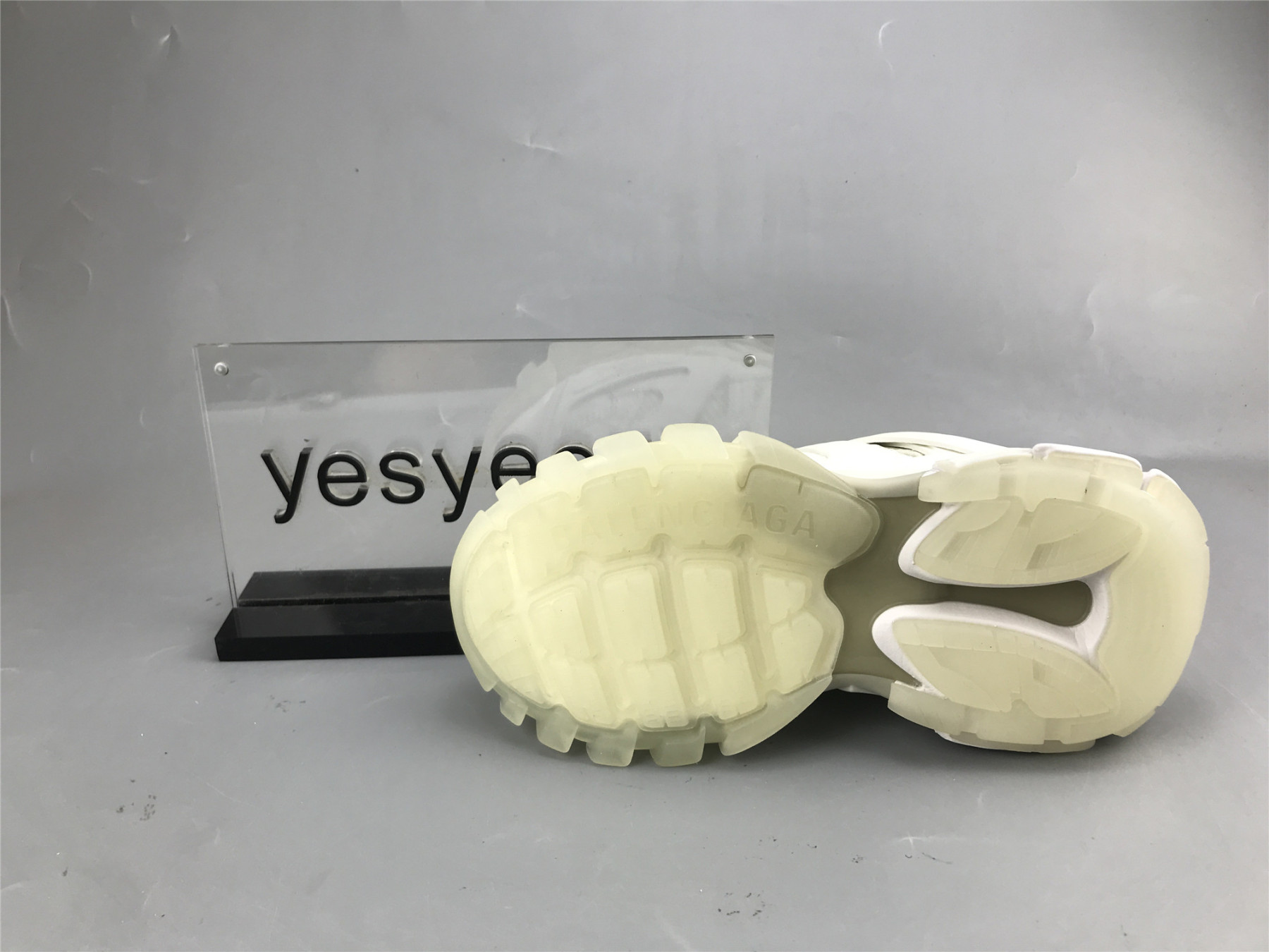 UA TRACK SNEAKER WHITE