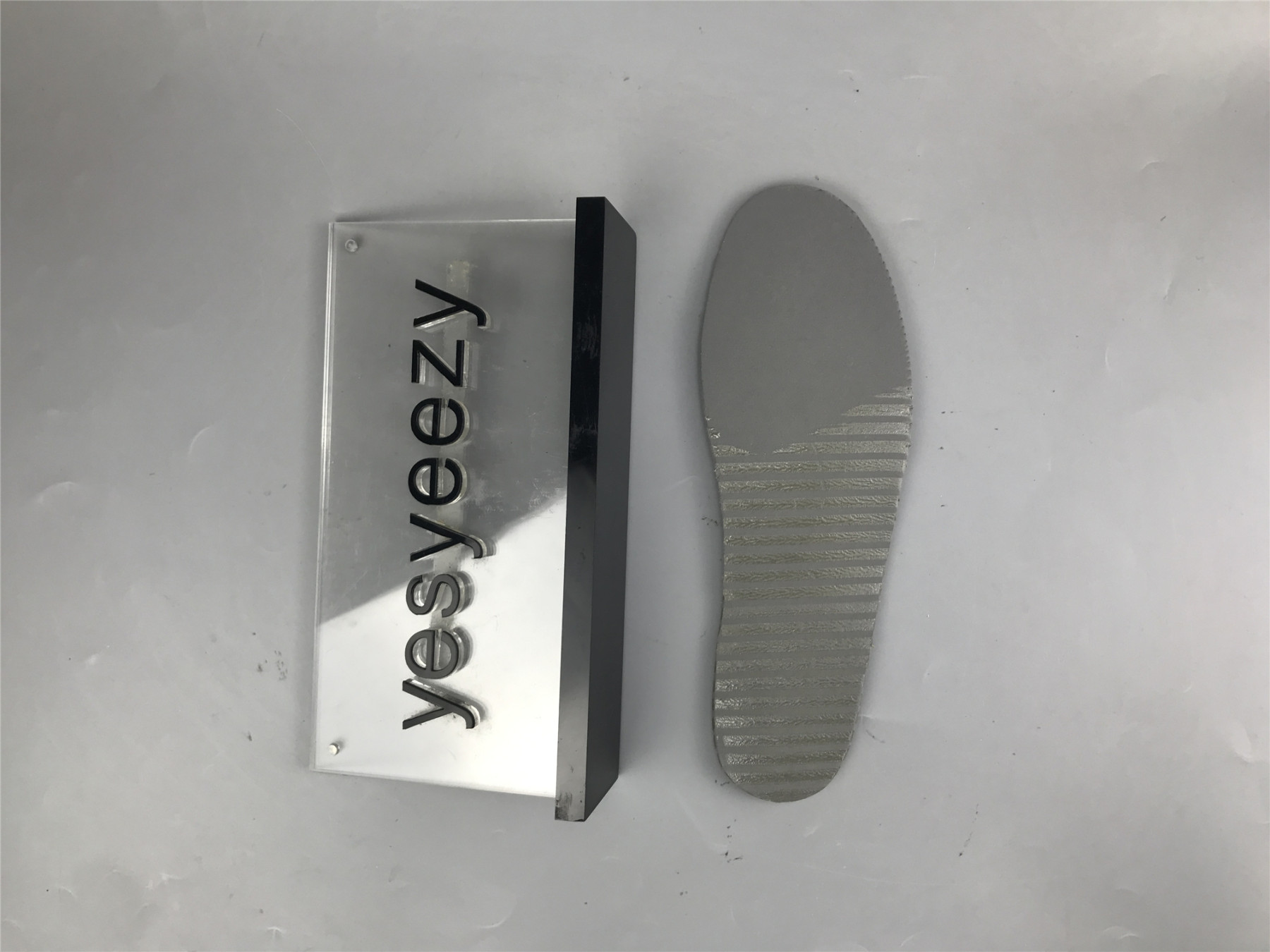 UA DOVER STREET MARKET X DUNK LOW 