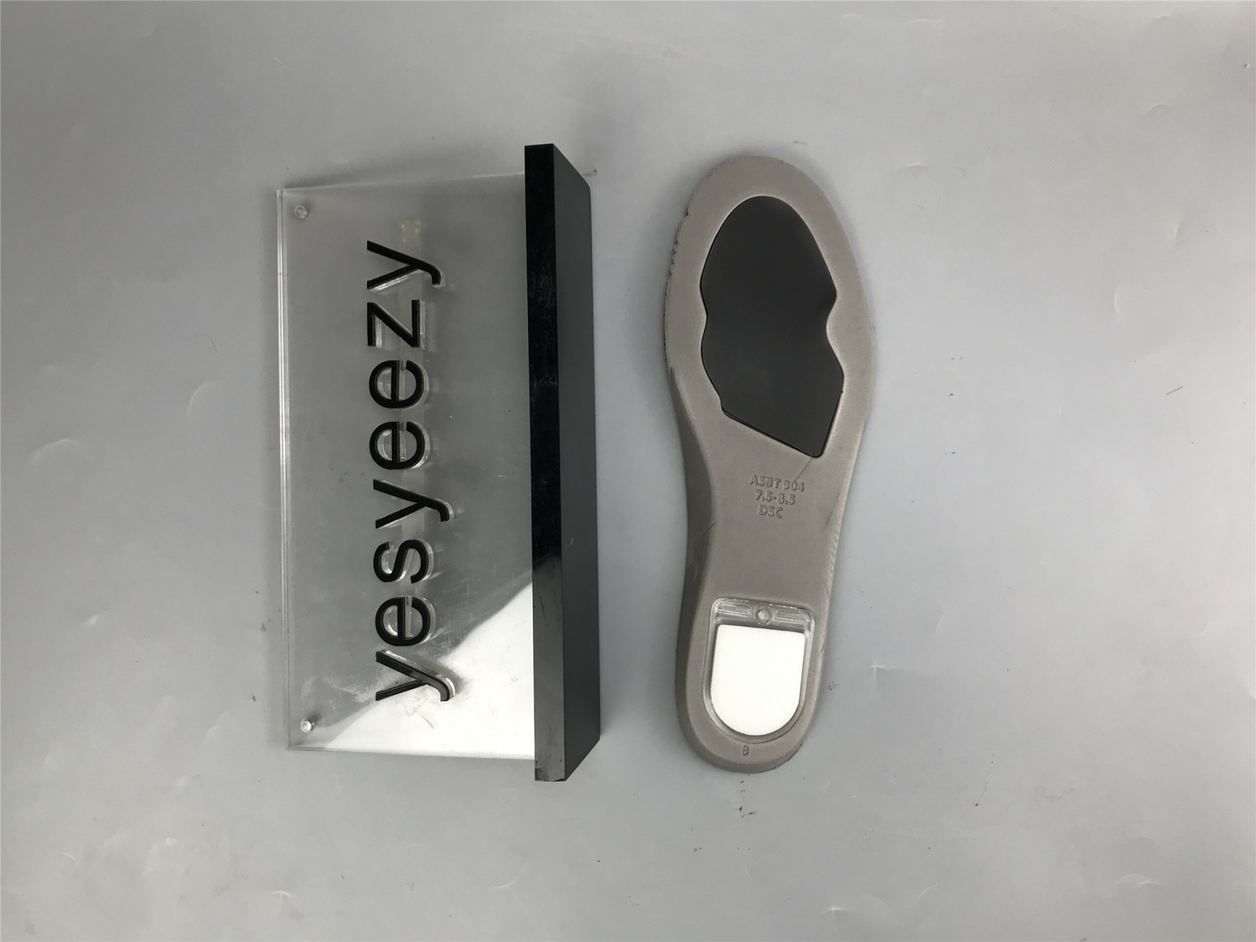 UA GUNDAM X DUNK HIGH SB 