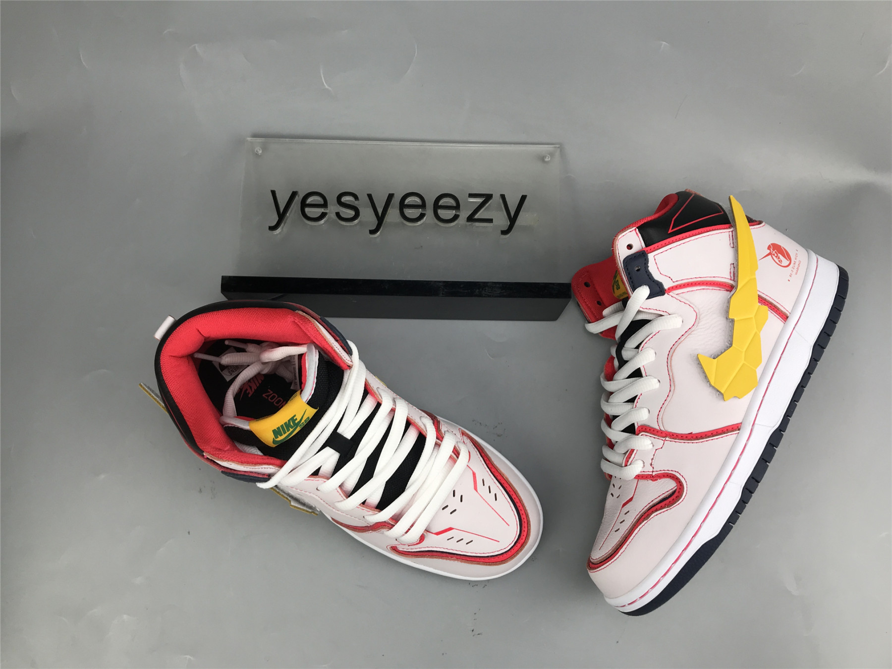 UA GUNDAM X DUNK HIGH SB 